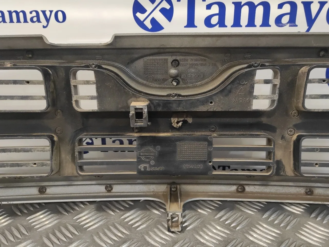Rejilla Delantera para Ford Maverick (Nl)