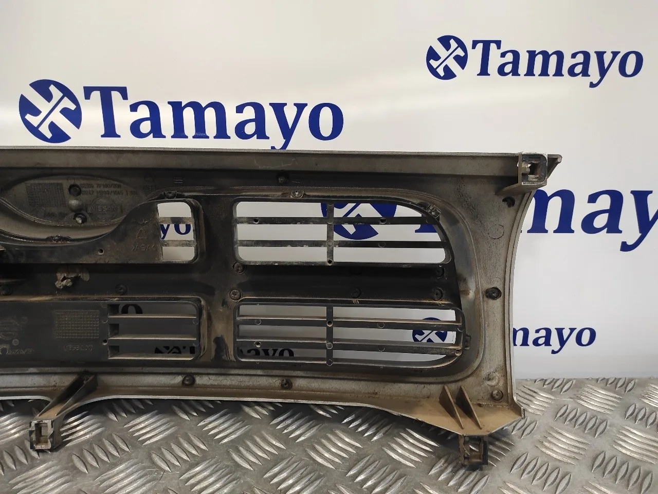 Rejilla Delantera para Ford Maverick (Nl)