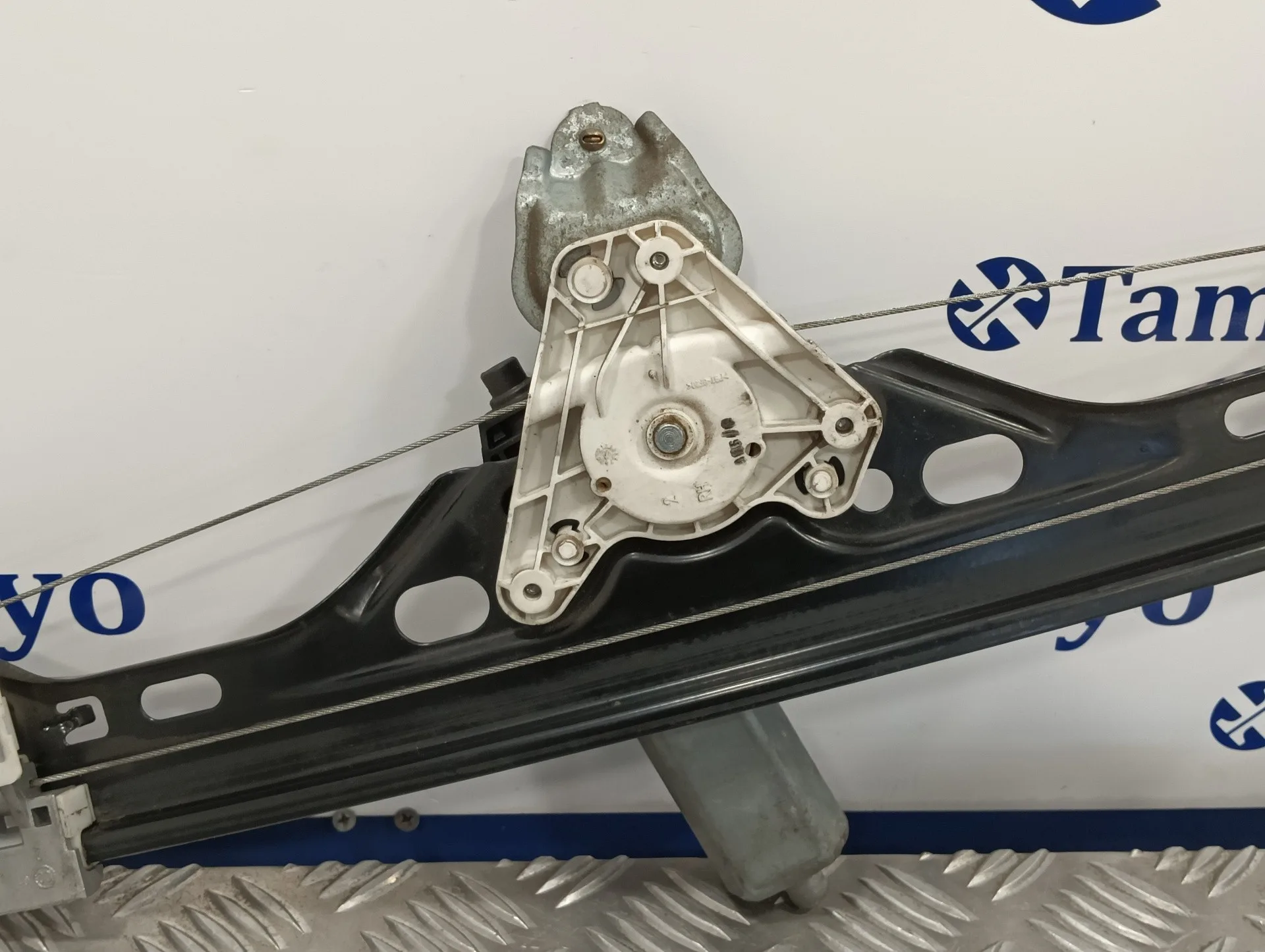 Elevalunas Trasero Derecho para Mercedes-Benz Clase C (W203) Berlina