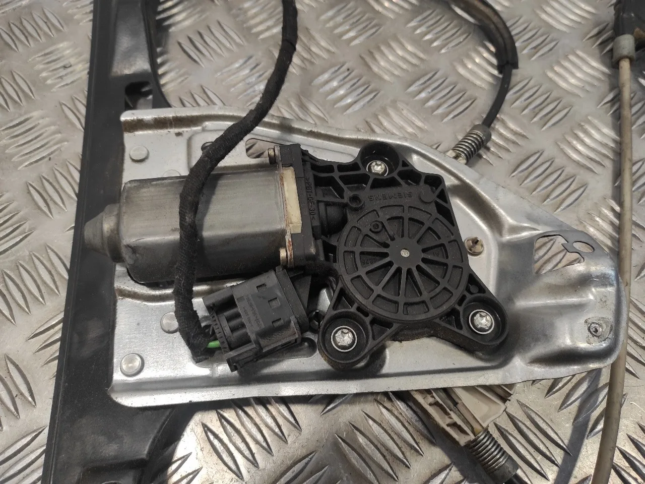 Elevalunas Delantero Izquierdo para Mercedes-Benz Clase C (W203) Berlina