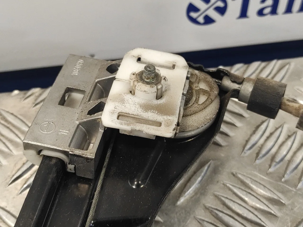 Elevalunas Delantero Izquierdo para Mercedes-Benz Clase C (W203) Berlina