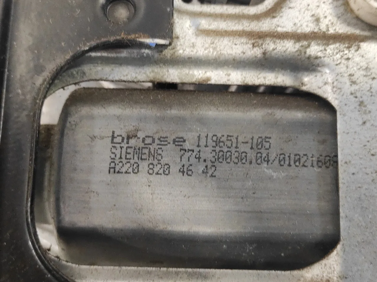 Elevalunas Delantero Izquierdo para Mercedes-Benz Clase C (W203) Berlina