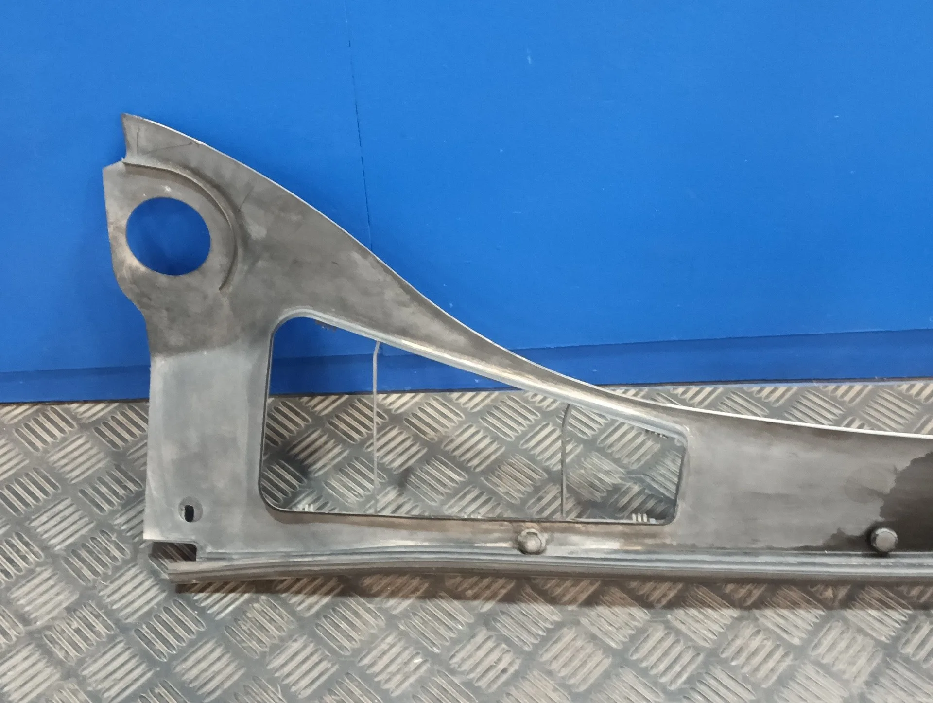 Torpedo para Ford Focus Lim. (Cb8)