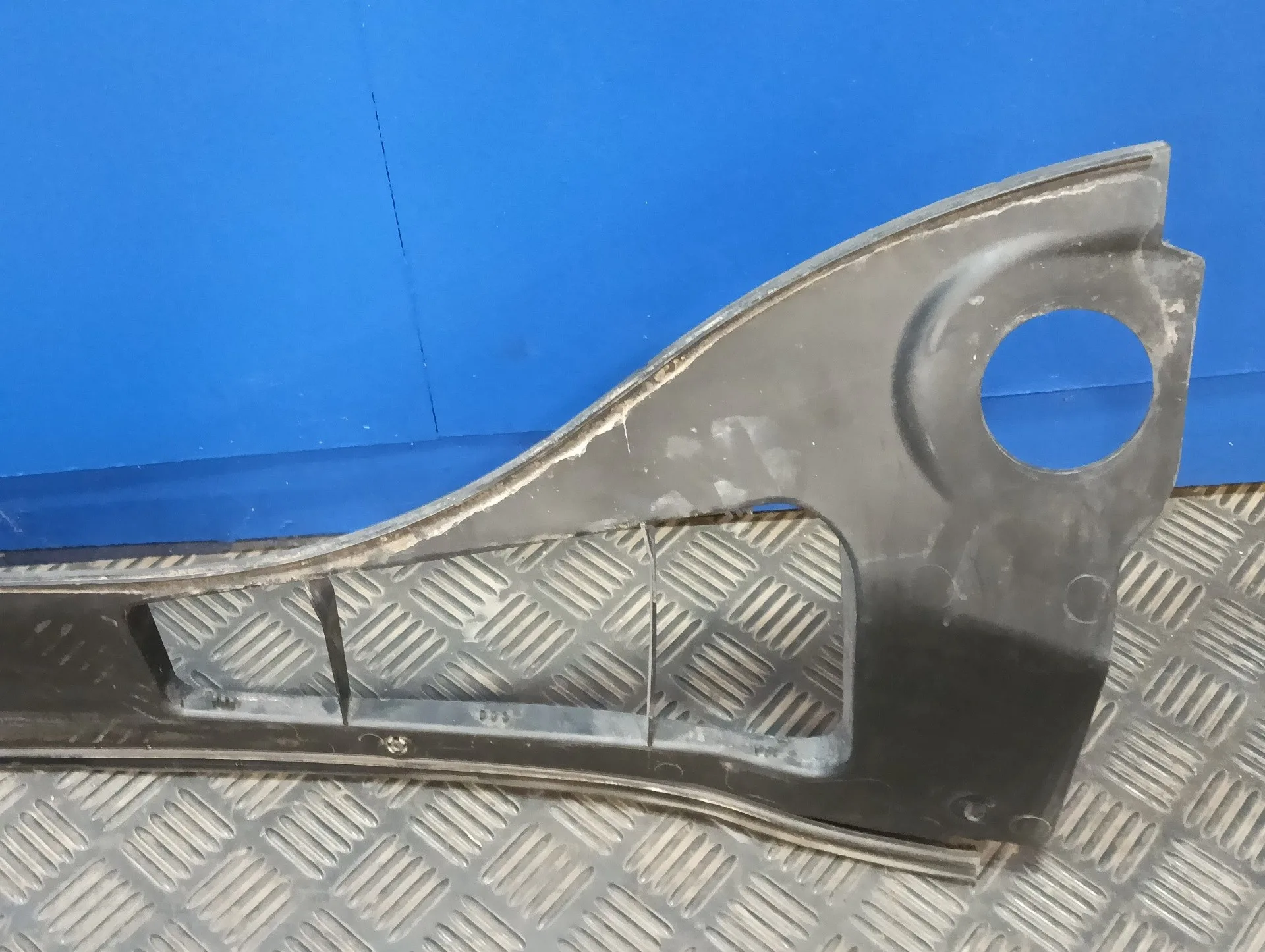 Torpedo para Ford Focus Lim. (Cb8)