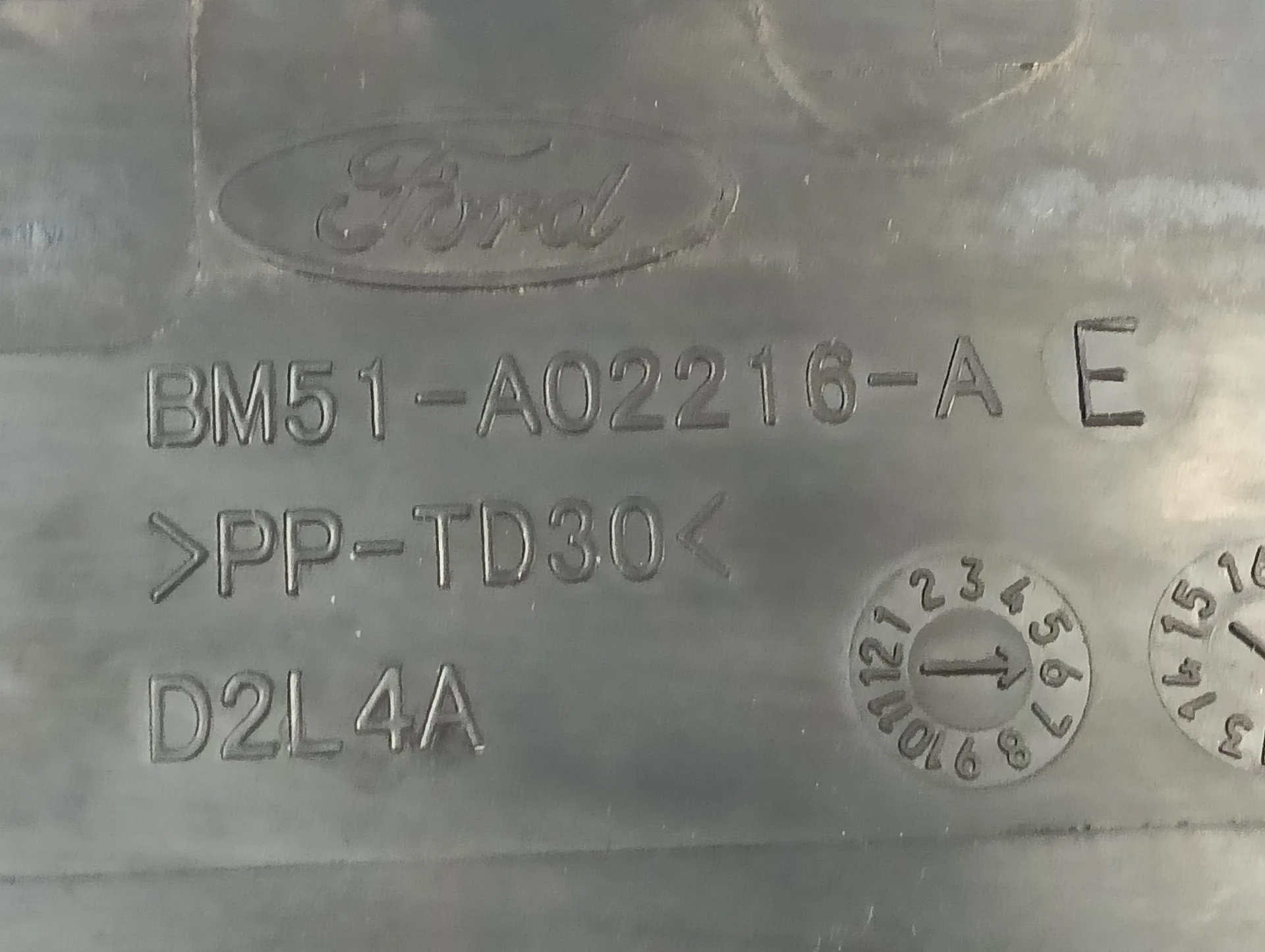 Torpedo para Ford Focus Lim. (Cb8)