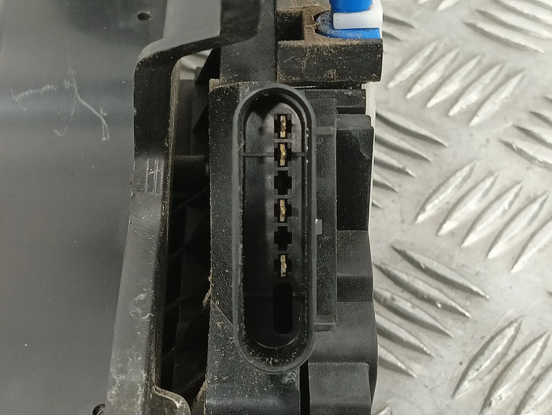 Cerradura Puerta Delantera Derecha para Ford Fiesta (Cb1)