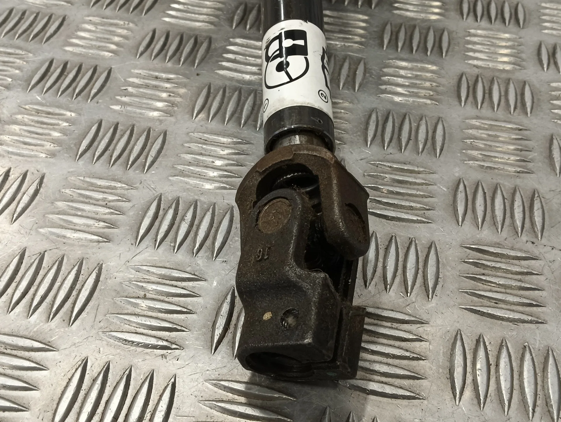 Columna Direccion para Ford Fiesta (Cb1)