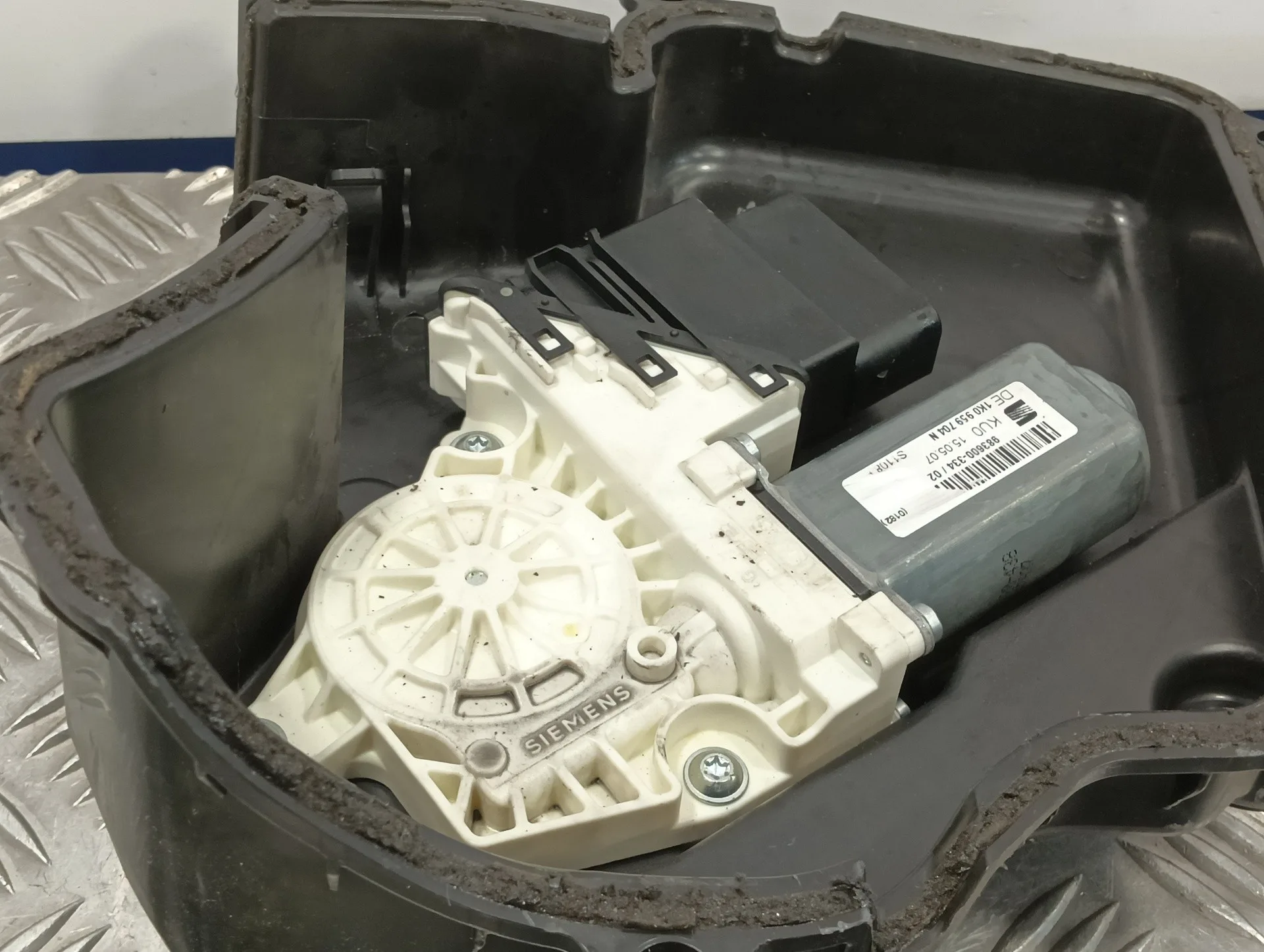 Elevalunas Trasero Derecho para Seat Leon (1P1)