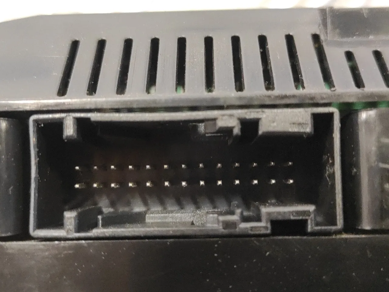 Mando Climatizador para Ford Focus Lim. (Cb8)