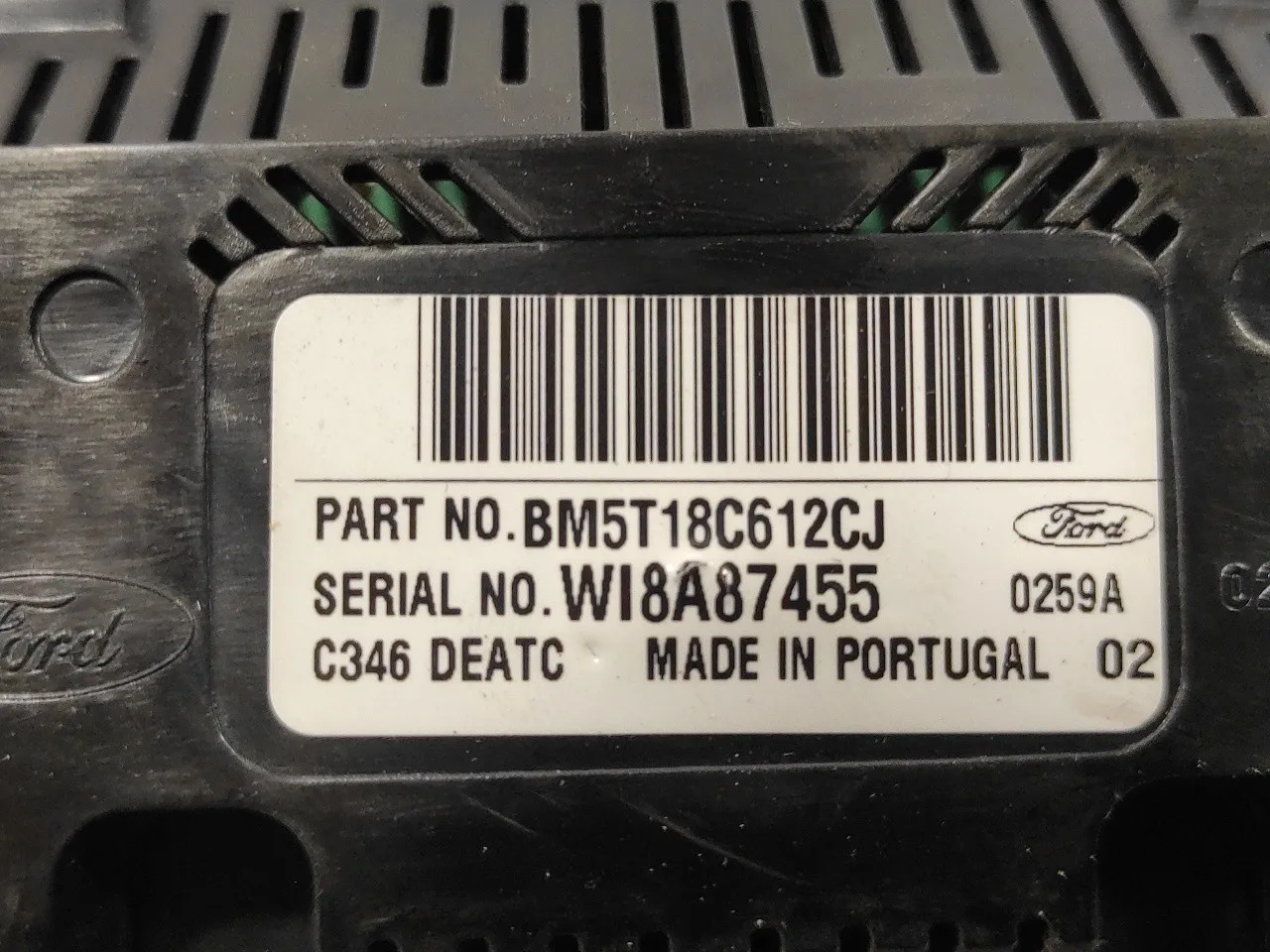 Mando Climatizador para Ford Focus Lim. (Cb8)