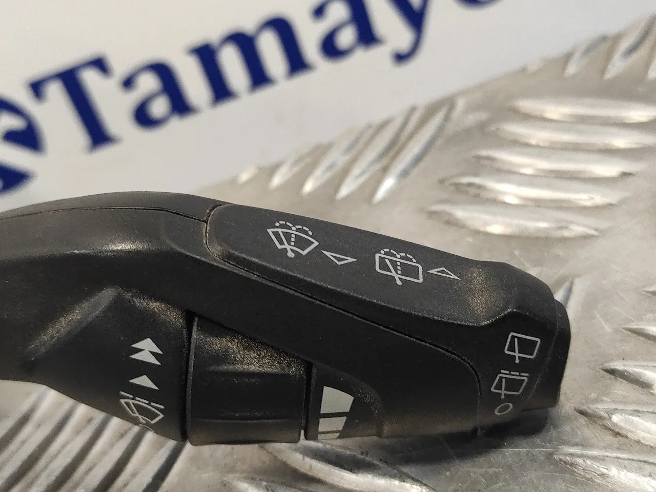 Mando Limpia para Ford Focus Lim. (Cb8)