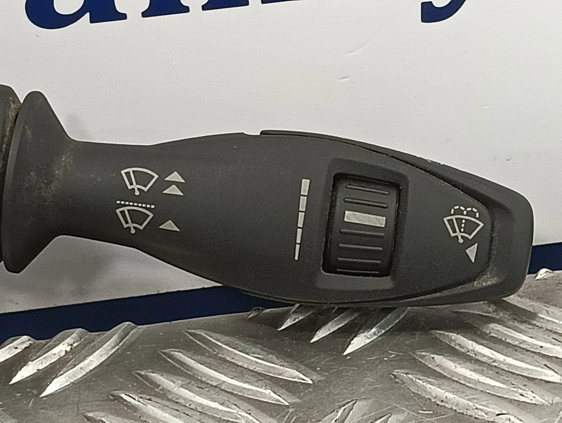 Mando Limpia para Ford Fiesta (Cb1)