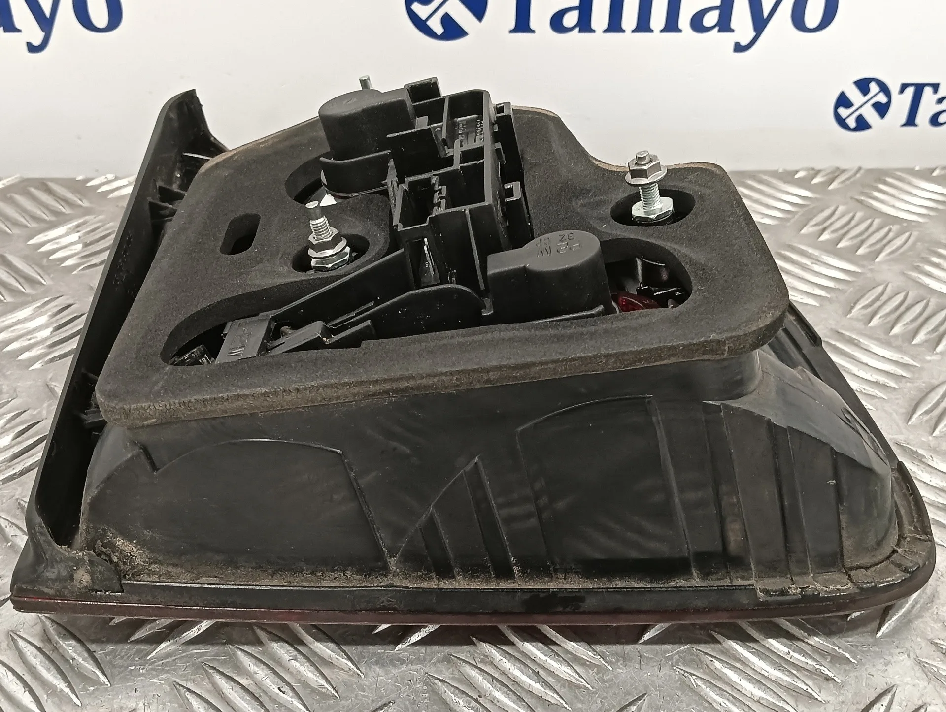 Piloto Trasero Derecho Interior para Volkswagen Touareg (7L6)