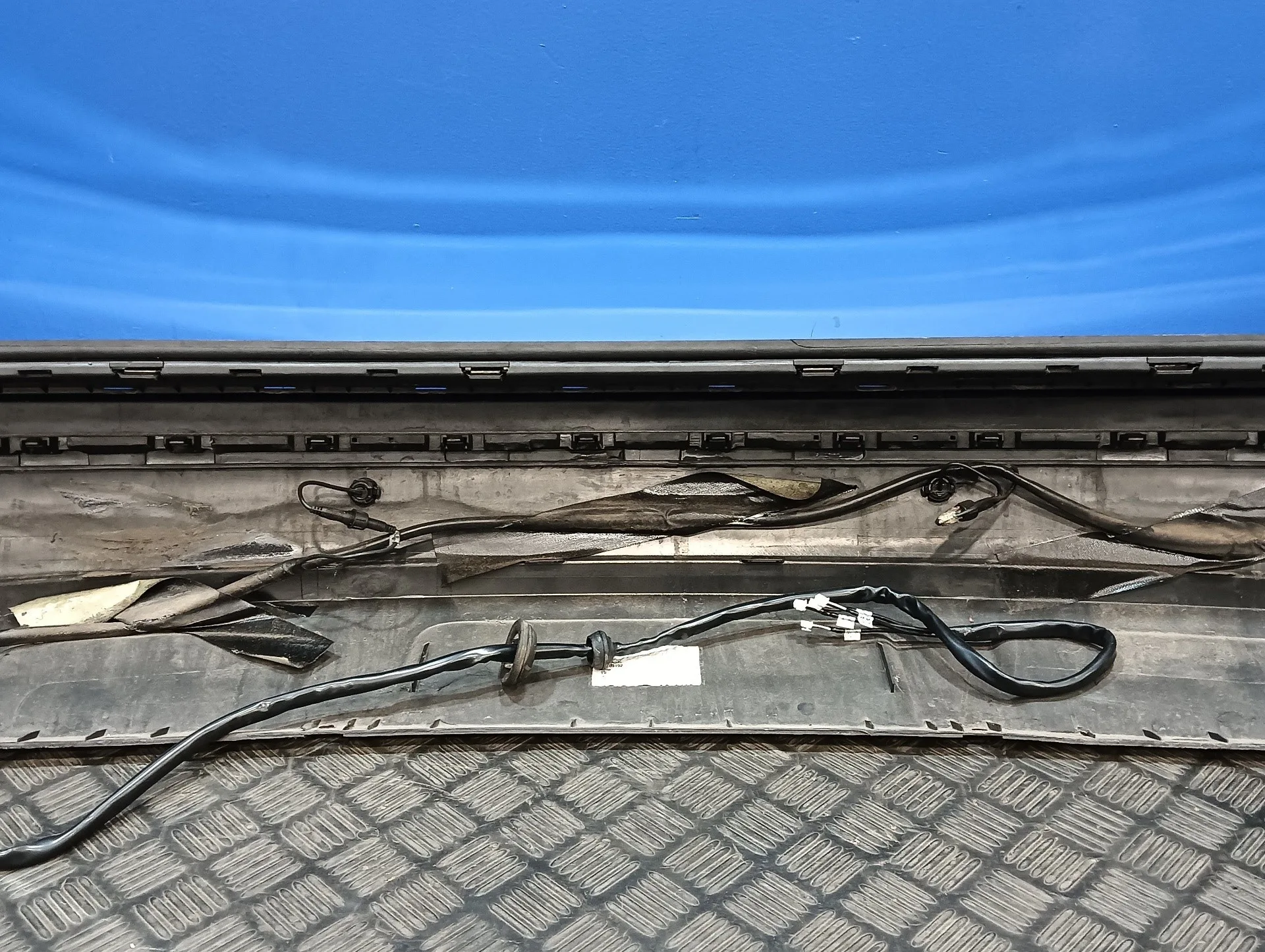 Paragolpes Trasero para Volkswagen Touareg (7L6)