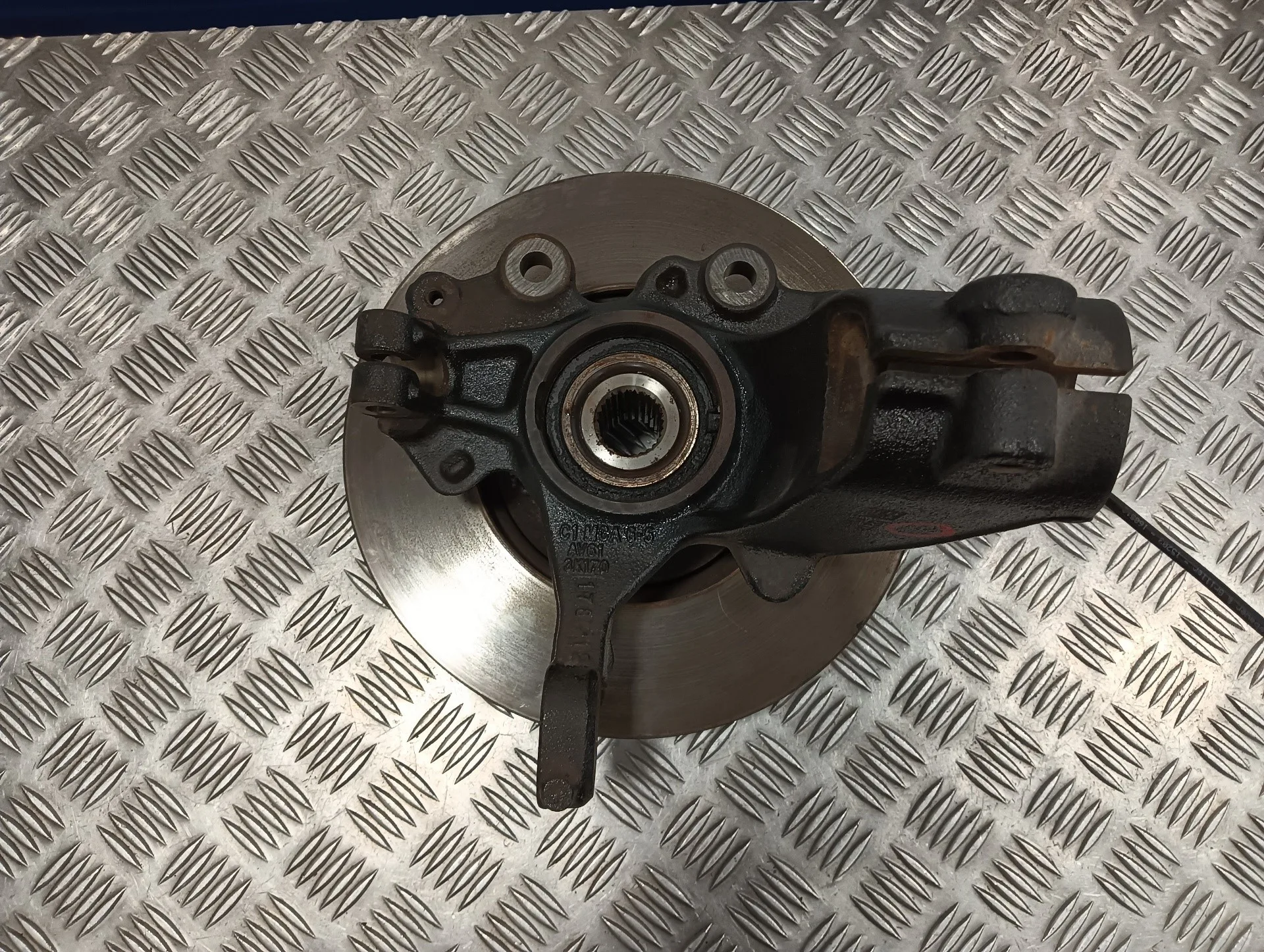 Mangueta Delantera Derecha para Ford Focus Lim. (Cb8)
