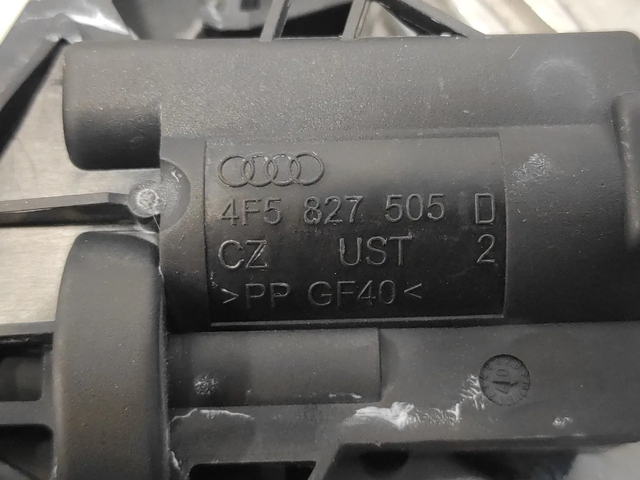 Cerradura Maletero / Porton para Volkswagen Passat Berlina (3C2)