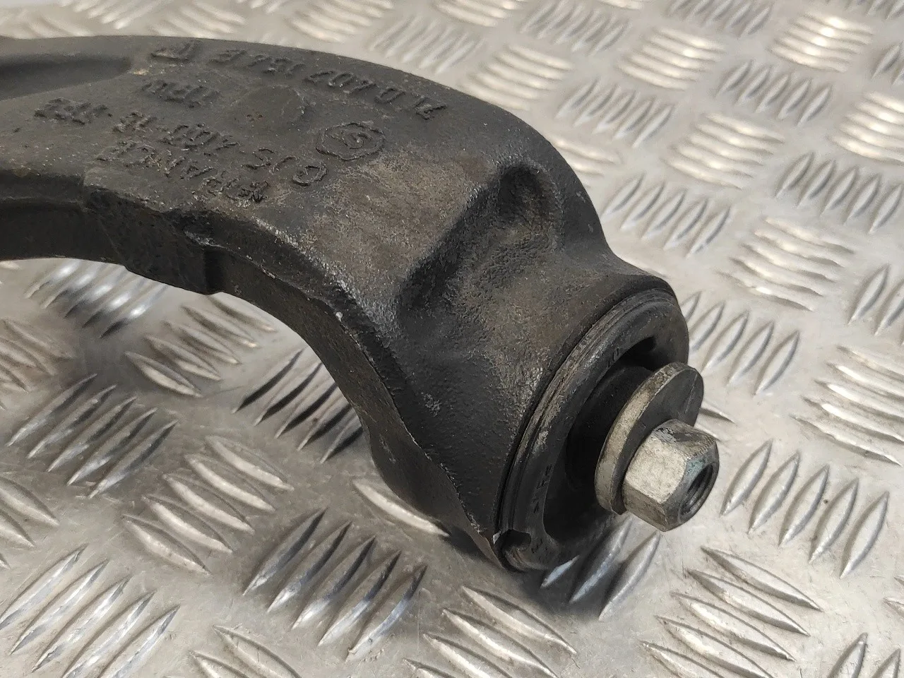 Brazo Suspension Inferior Delantero Derecho para Volkswagen Touareg (7L6)