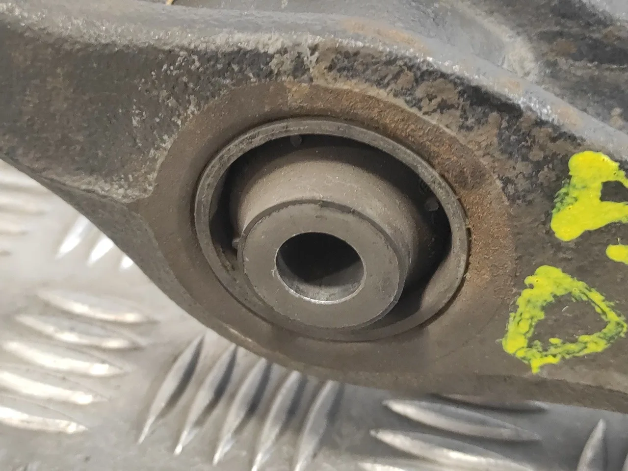 Brazo Suspension Inferior Delantero Derecho para Volkswagen Touareg (7L6)