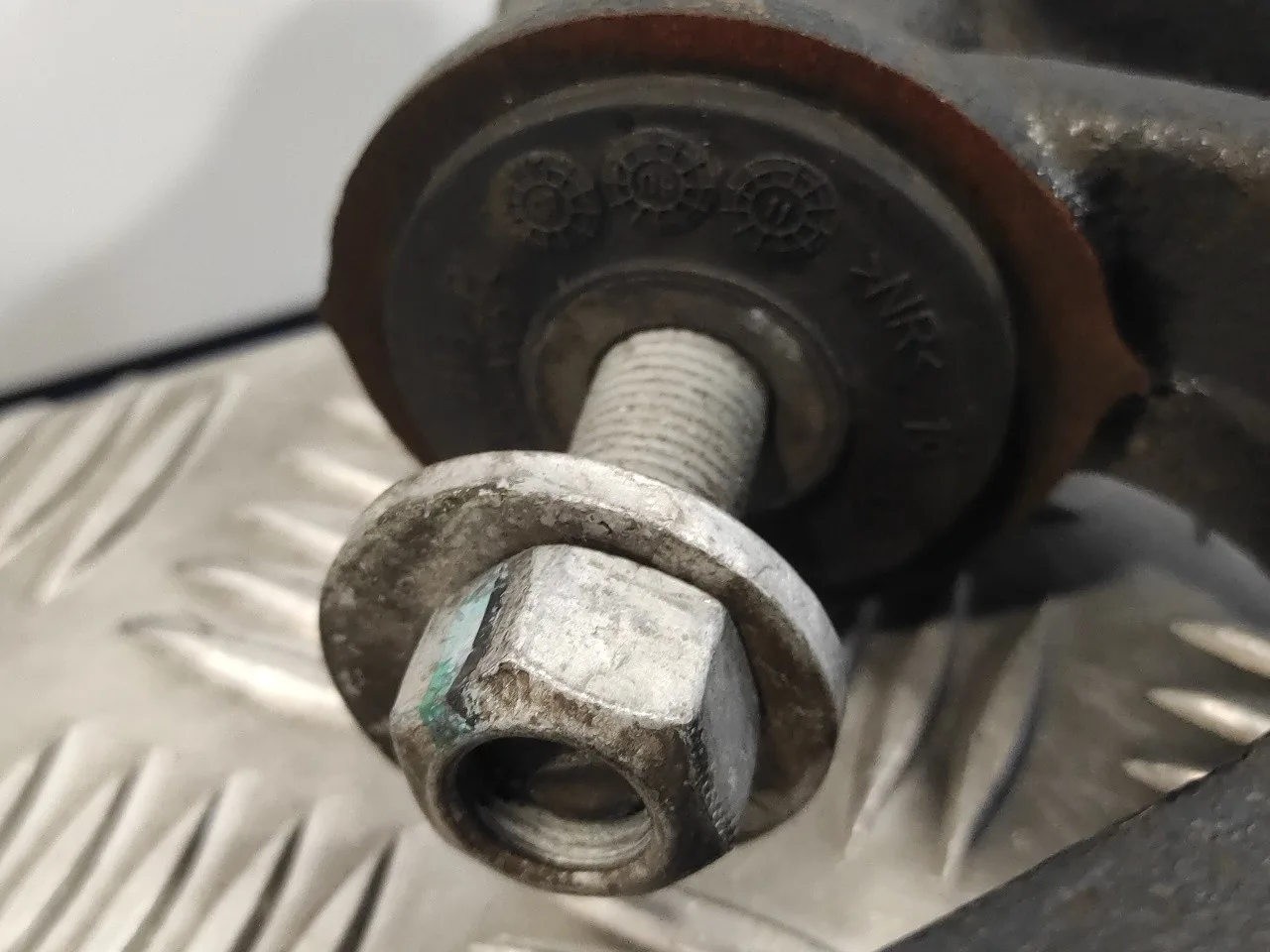 Brazo Suspension Inferior Delantero Izquierdo para Volkswagen Touareg (7L6)
