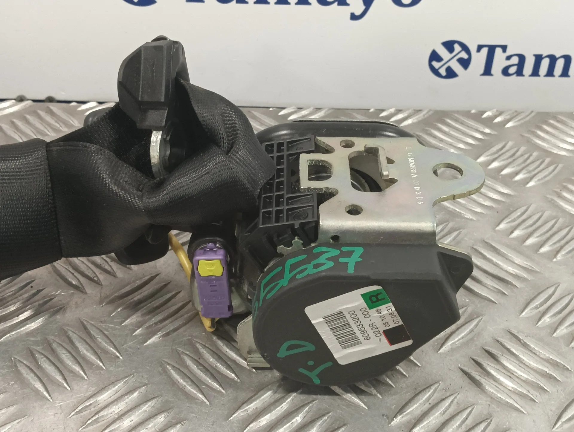 Cinturon Seguridad Trasero Derecho para Volkswagen Touareg (7L6)