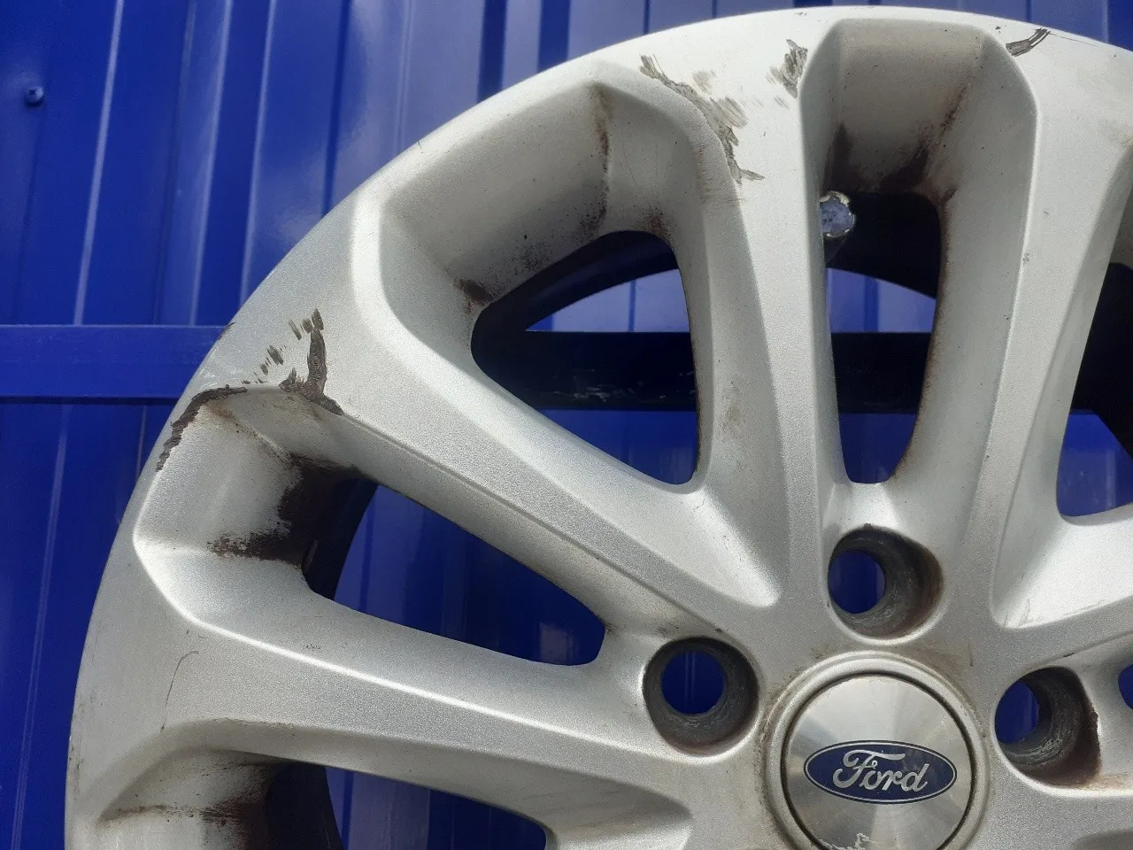 Llanta para Ford Focus Berlina (Cap)