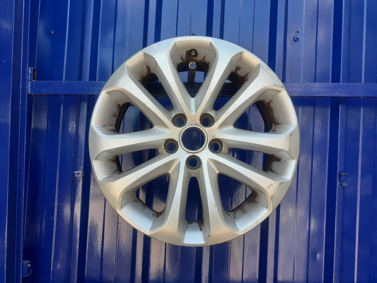 Llanta para Ford Focus Berlina (Cap)