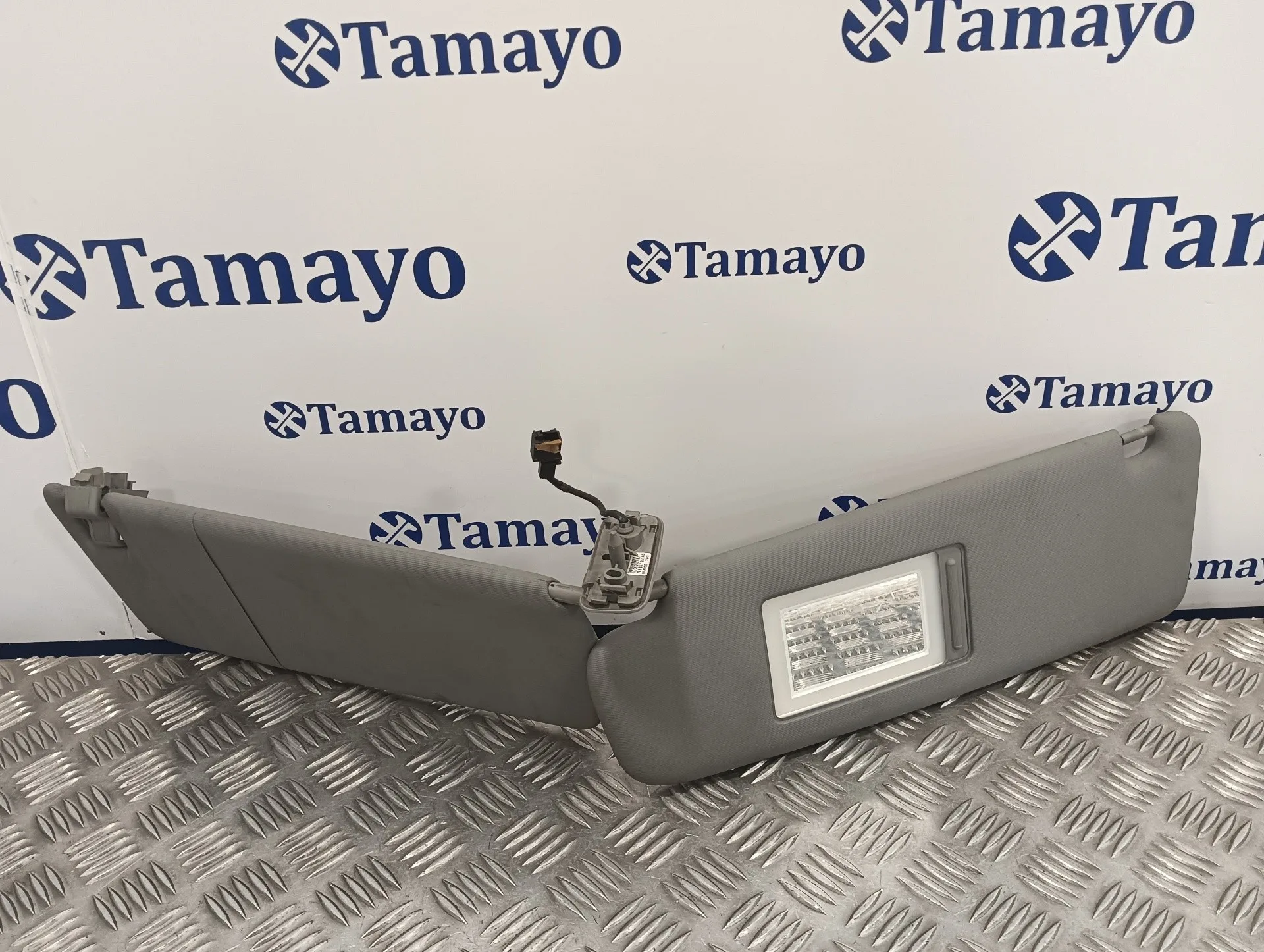 Parasol Izquierdo para Volkswagen Touareg (7L6)