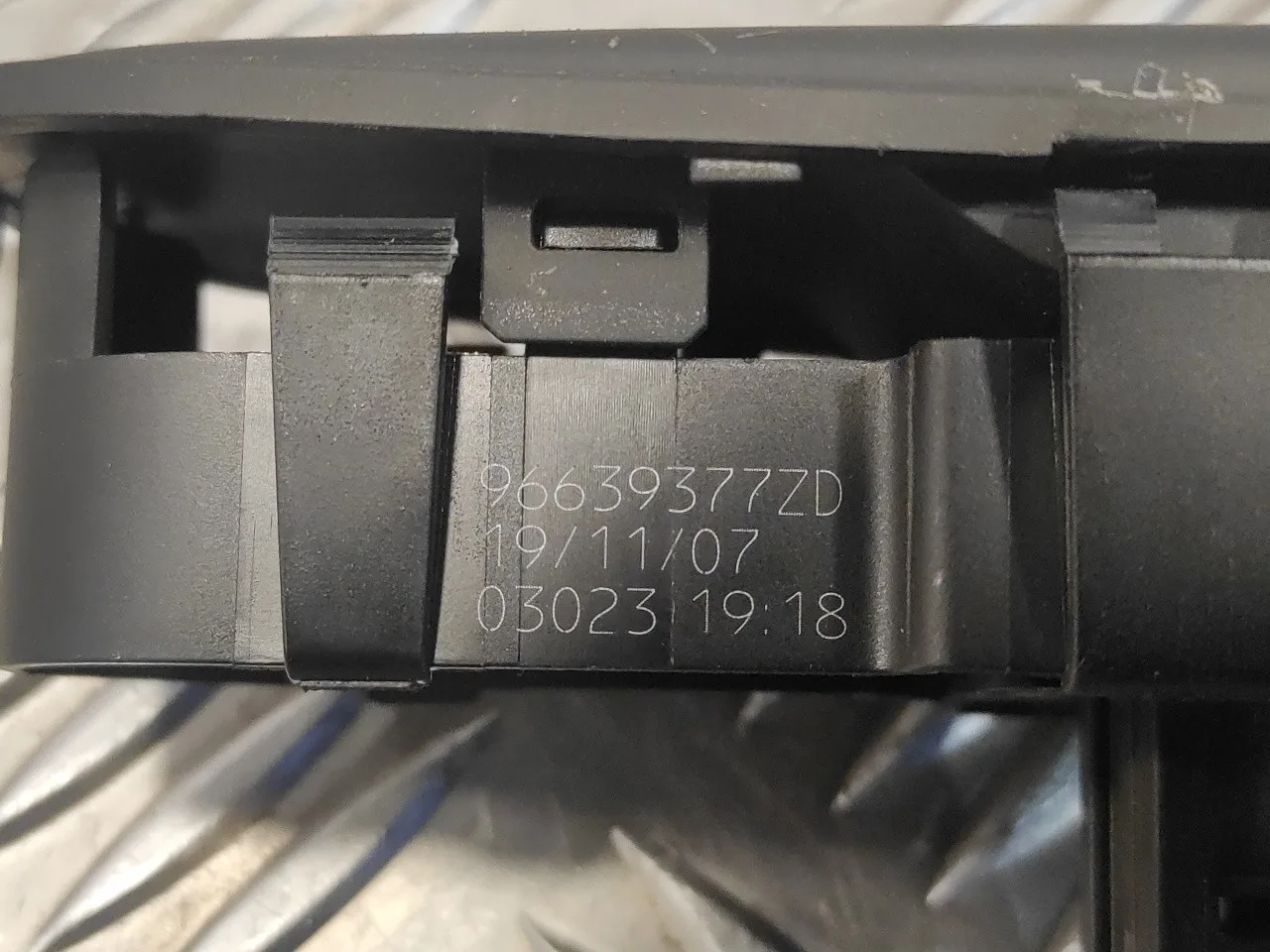 Mando Elevalunas Delantero Derecho para Citroën C4 Picasso
