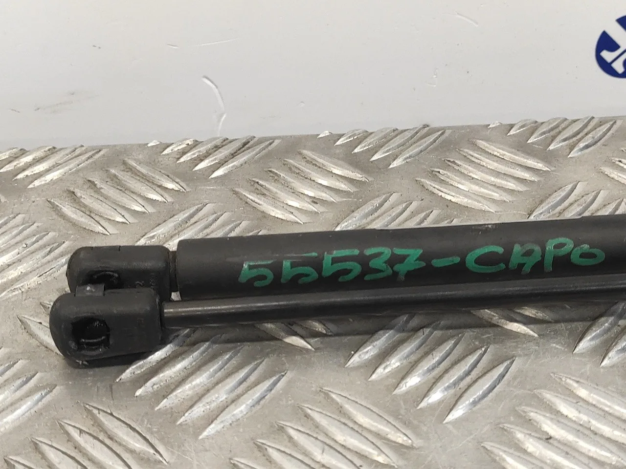 Amortiguadores Maletero / Porton para Volkswagen Touareg (7L6)