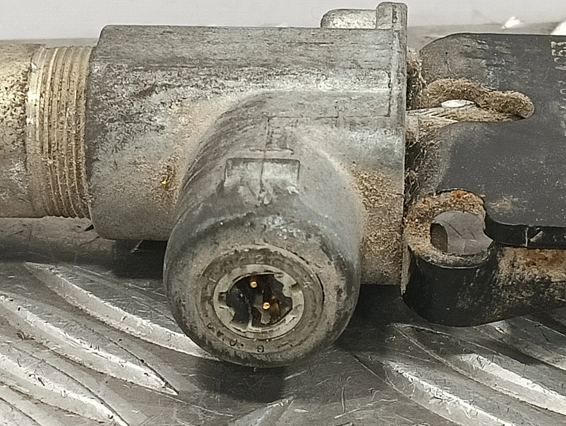 Pretensor Cinturon Delantero Izquierdo para Nissan Interstar (X70)