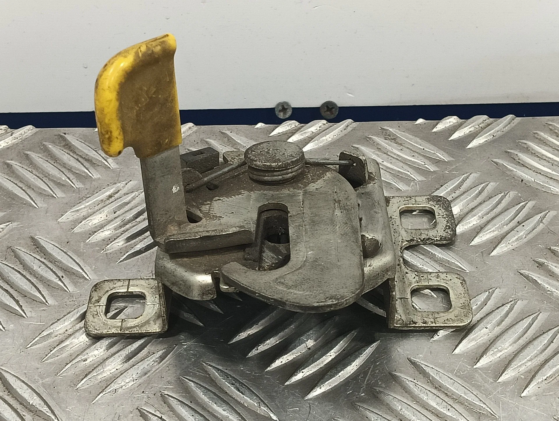 Cerradura Capot para Fiat Bravo (198)