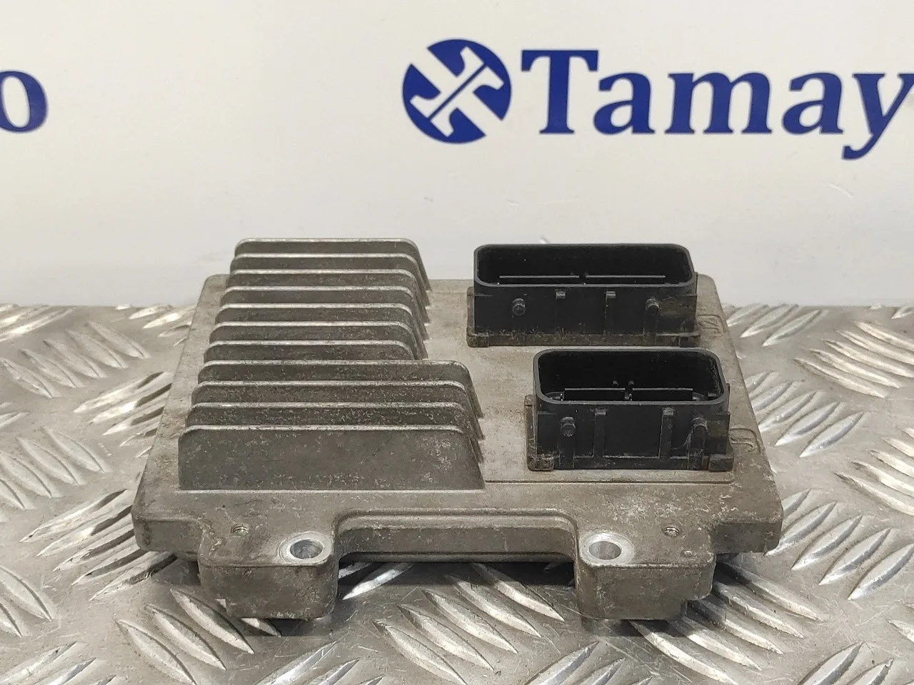 Centralita Motor Uce para Opel Astra J Lim.