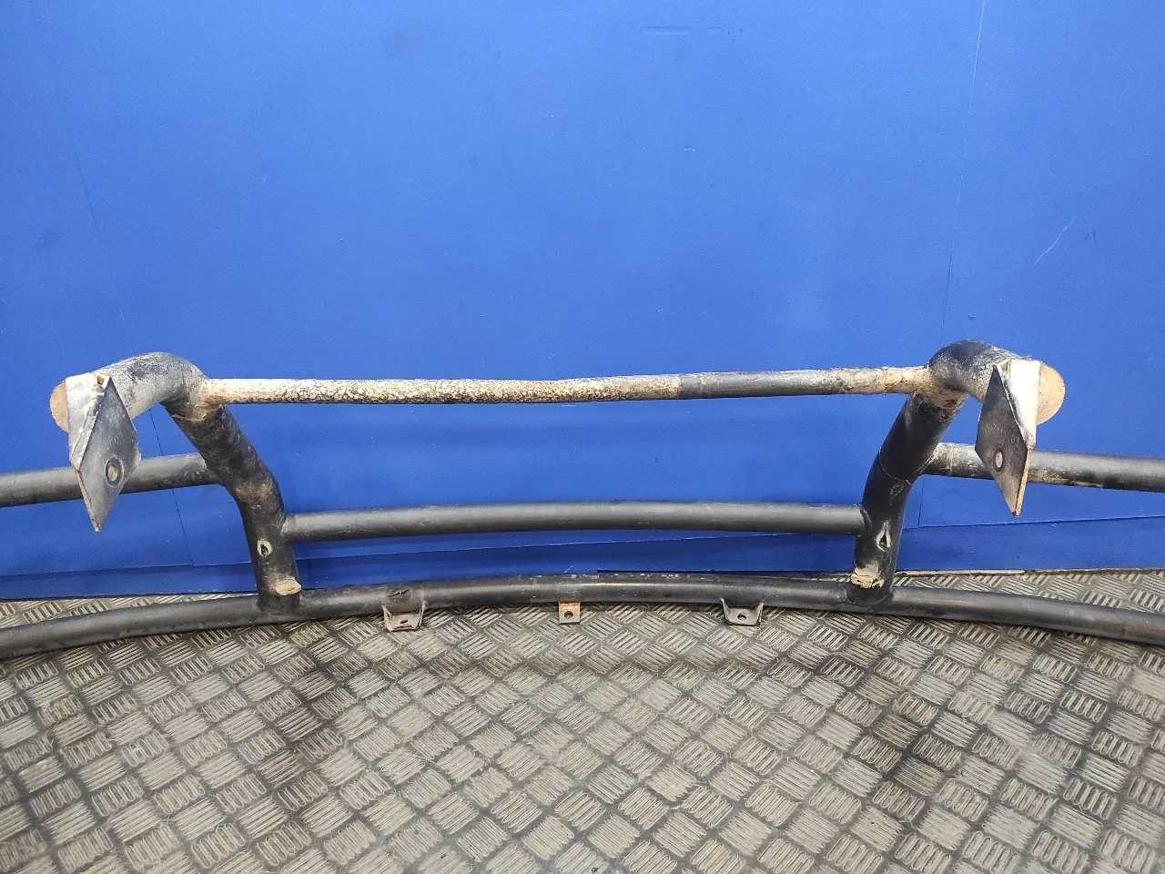 Defensa Delantera para Ford Maverick (Nl)