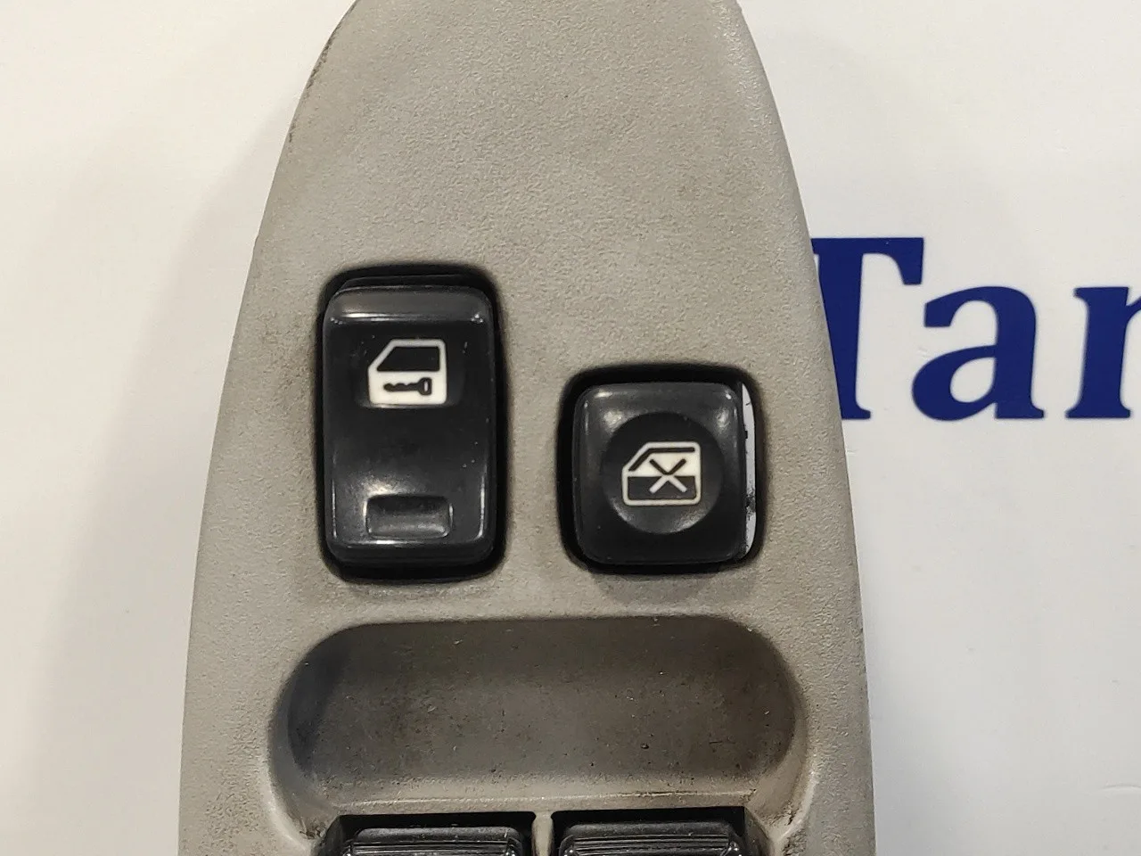 Mando Elevalunas Delantero Izquierdo para Nissan Almera Tino (V10M)