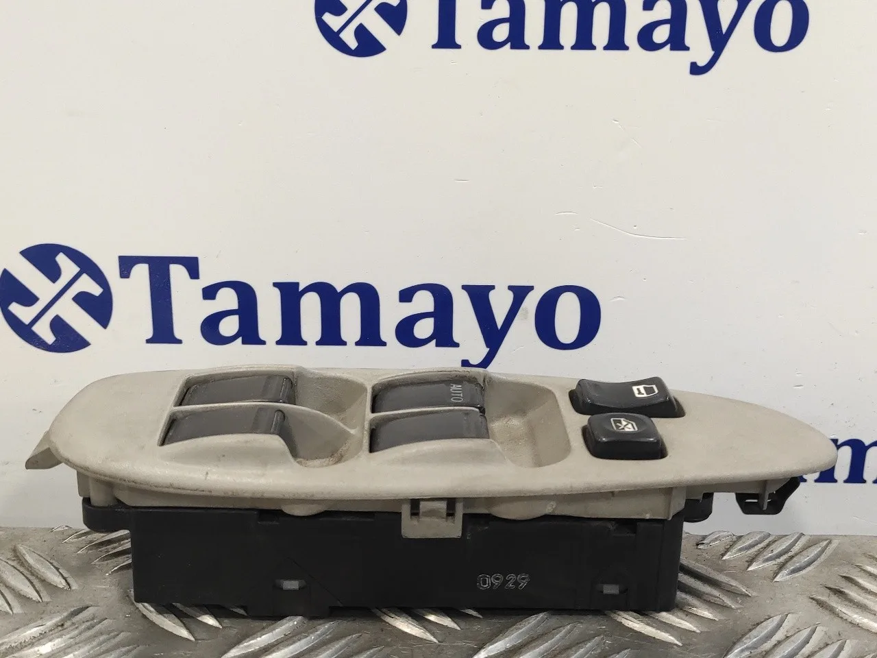 Mando Elevalunas Delantero Izquierdo para Nissan Almera Tino (V10M)