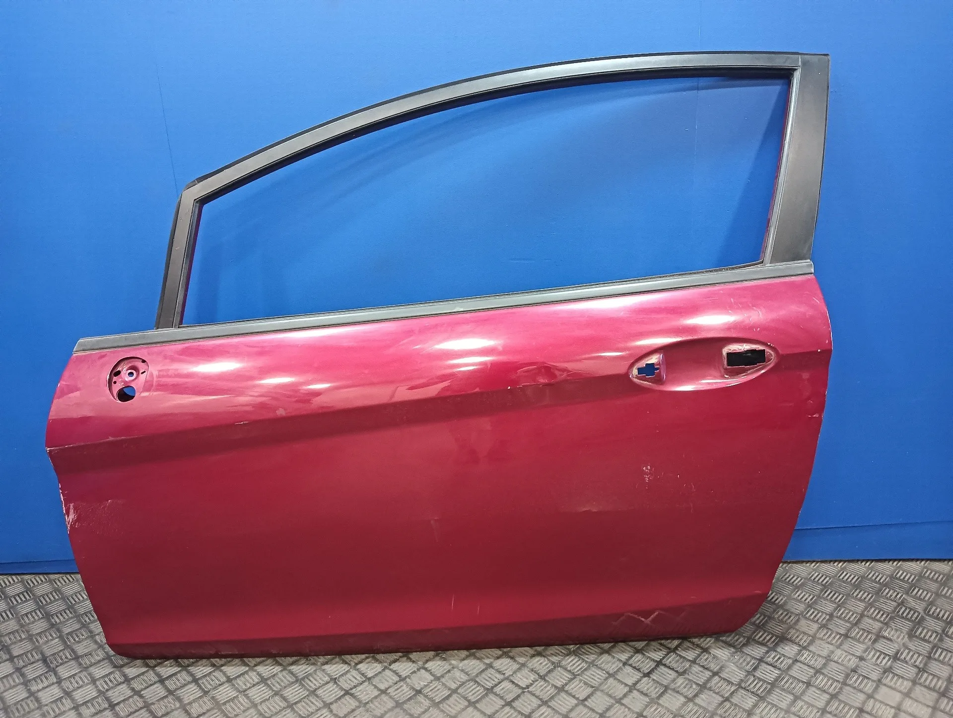 Puerta Delantera Izquierda para Ford Fiesta (Cb1)