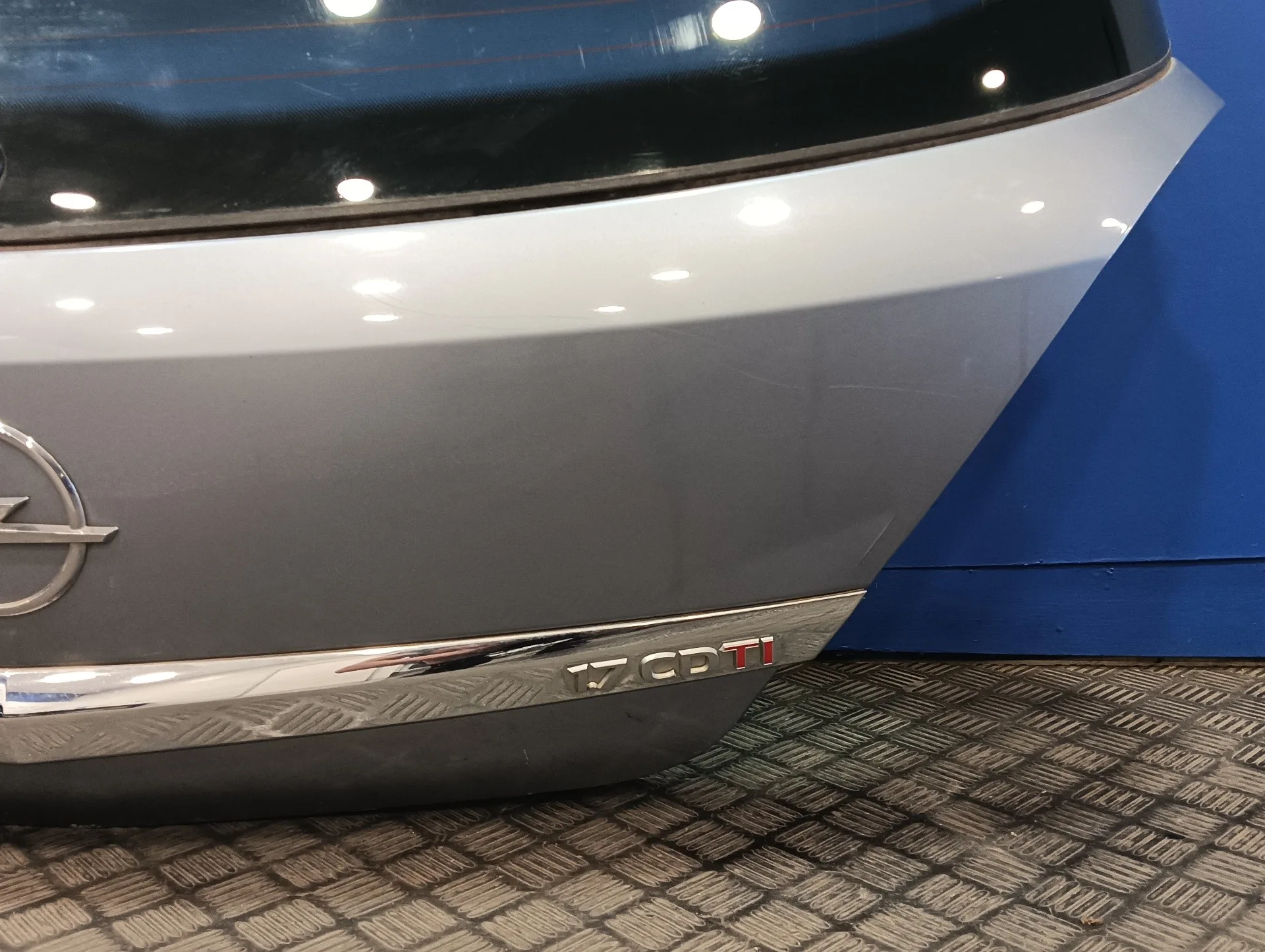 Porton Trasero para Opel Astra H Ber.
