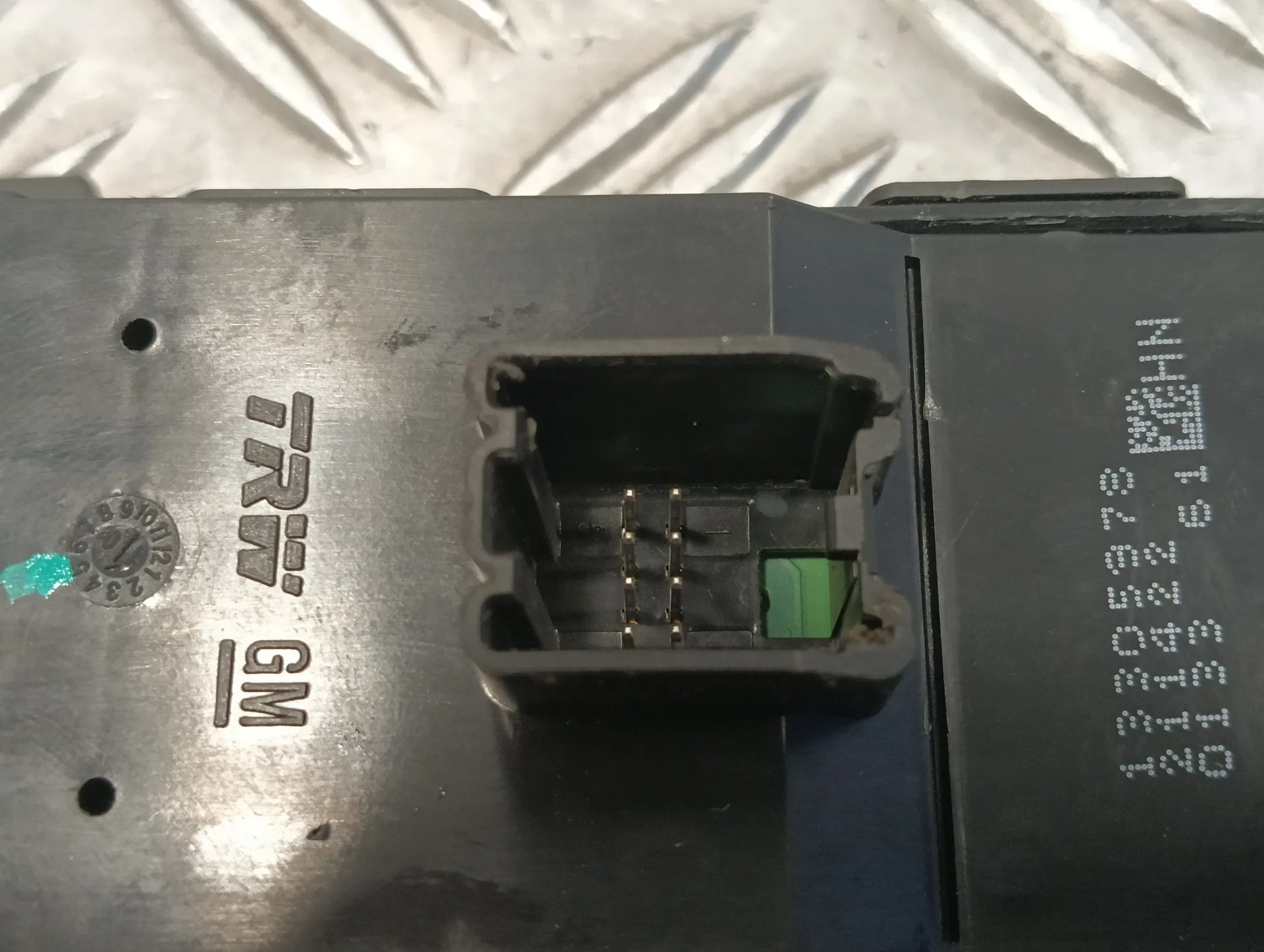 Mando Elevalunas Delantero Izquierdo para Opel Astra J Lim.