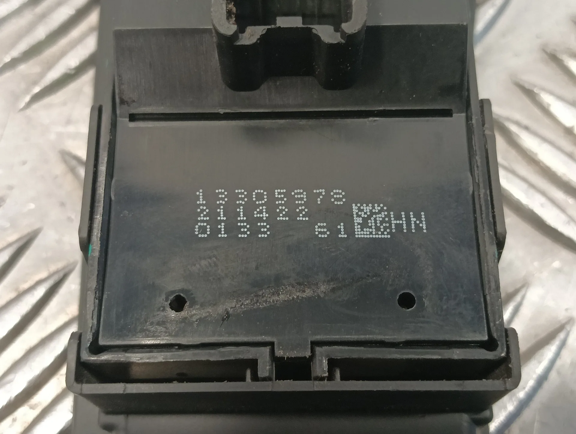 Mando Elevalunas Delantero Izquierdo para Opel Astra J Lim.