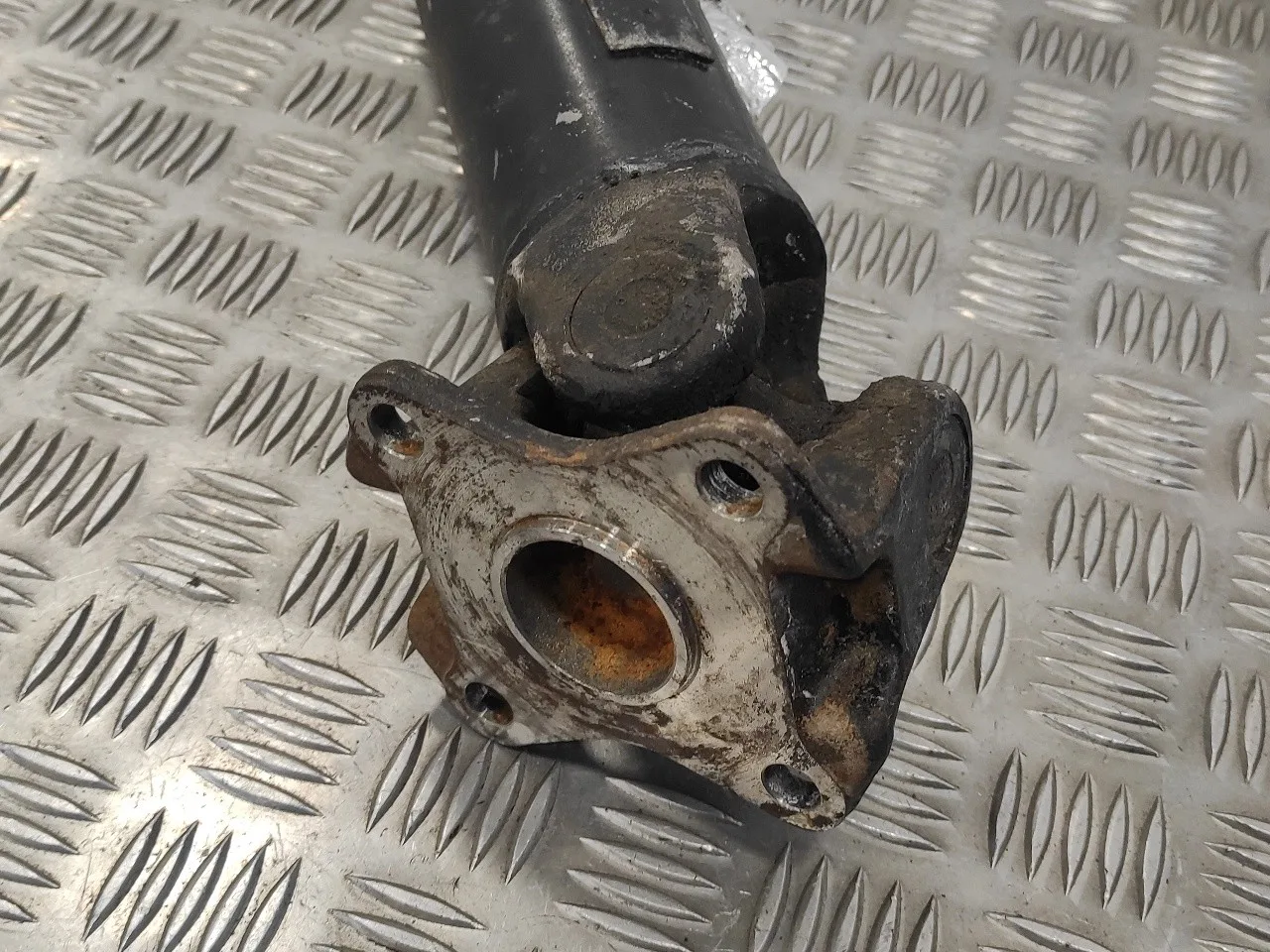 Transmision Central para Mitsubishi Montero (V20/V40)