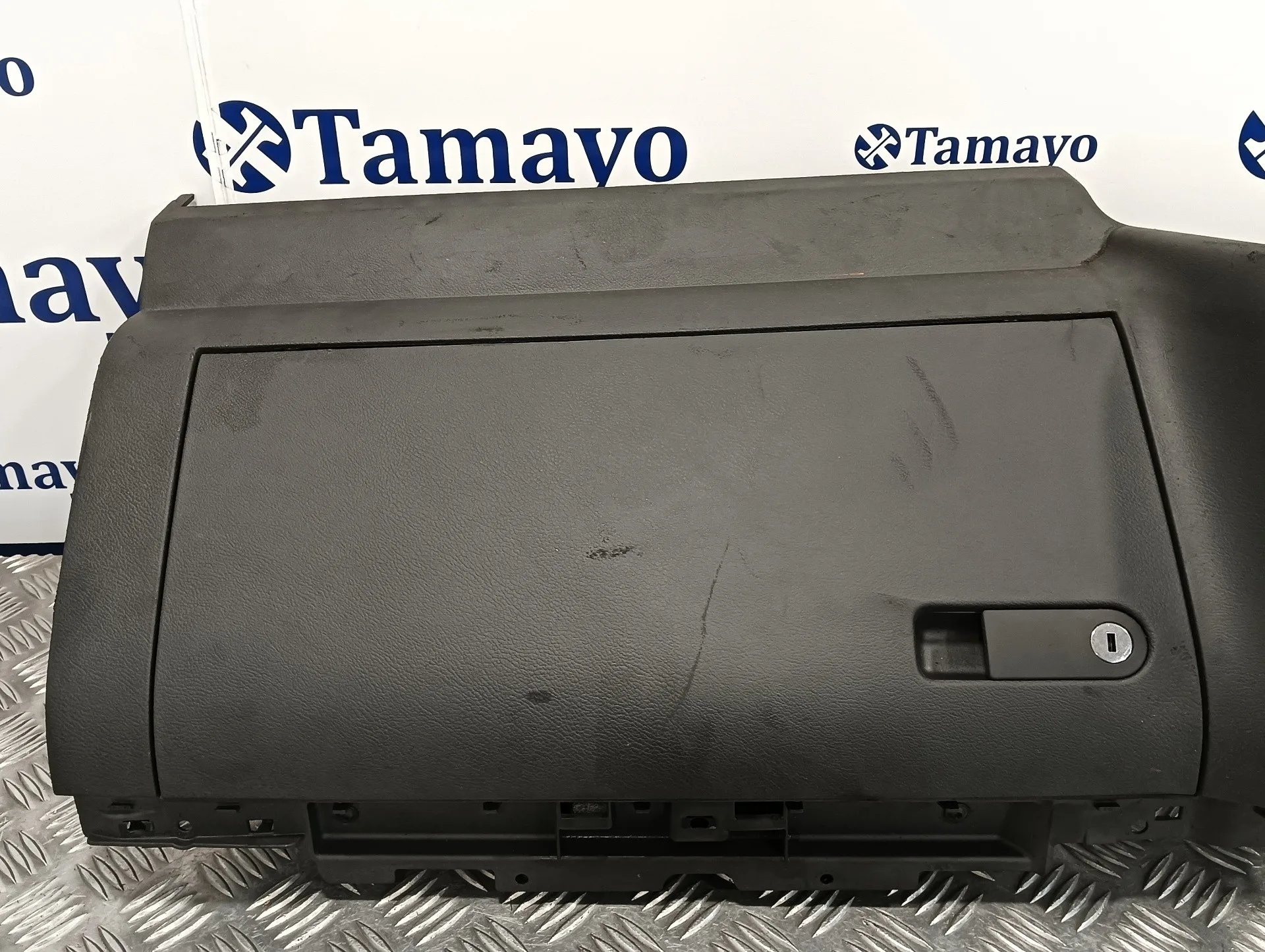 Guantera para Volkswagen Touareg (7L6)