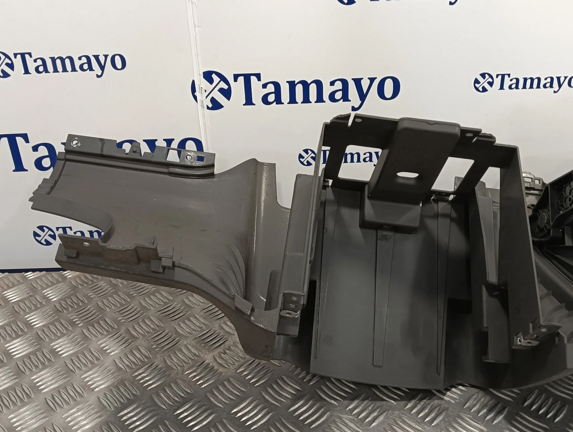 Guantera para Volkswagen Touareg (7L6)