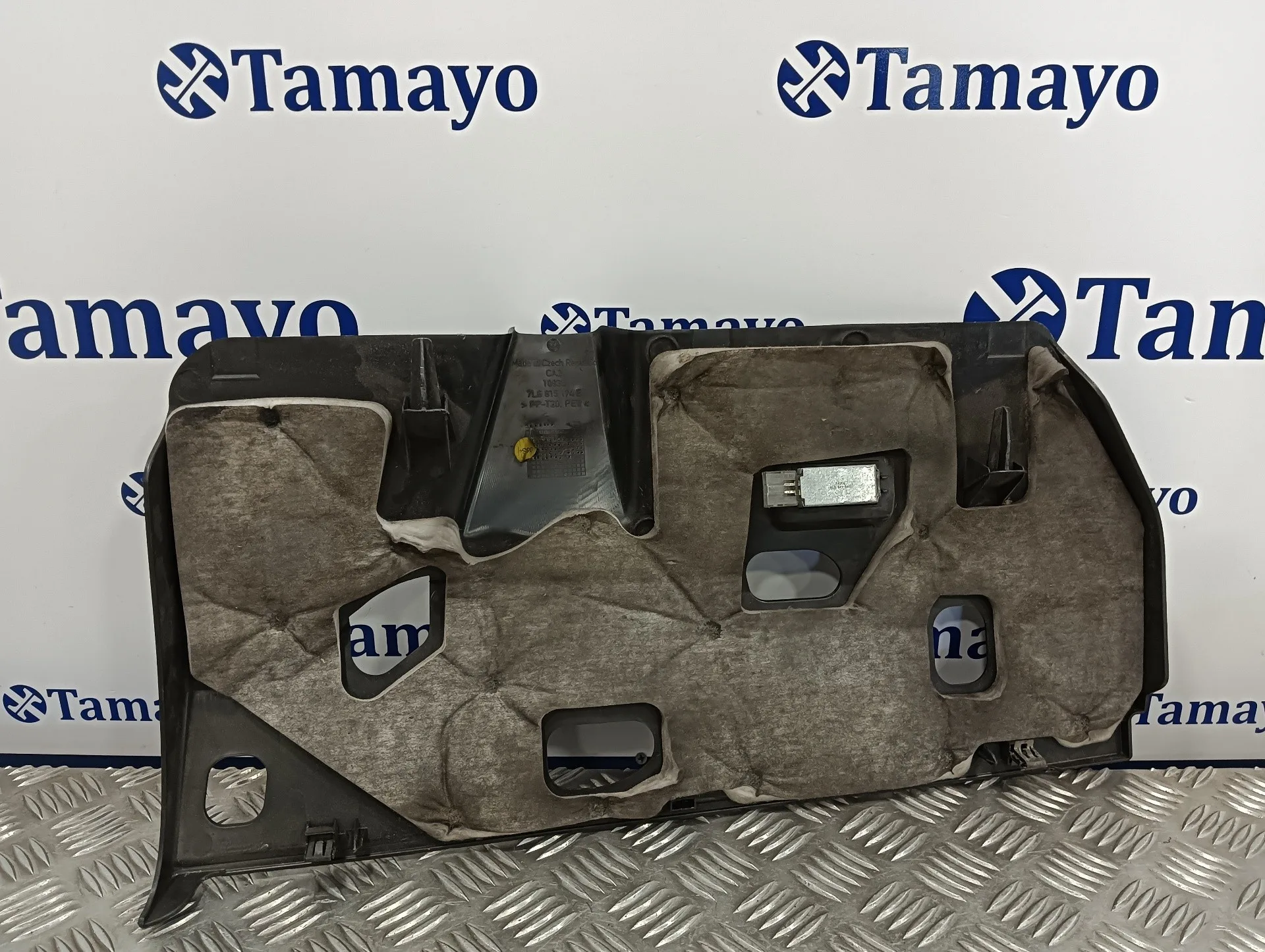 Moldura para Volkswagen Touareg (7L6)