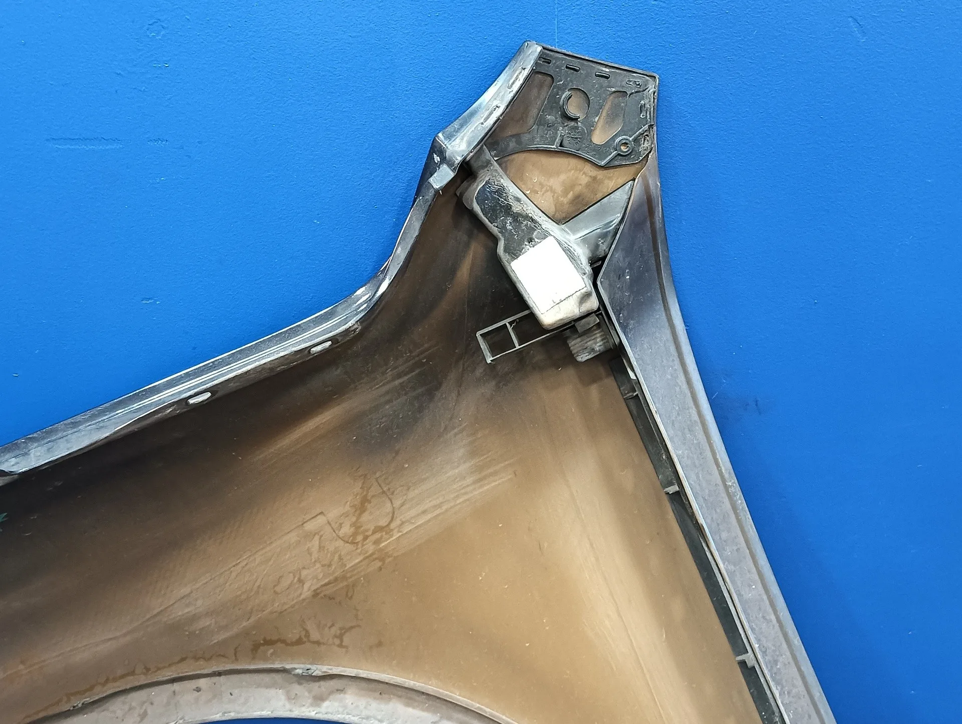 Aleta Delantera Derecha para Volkswagen Touareg (7L6)