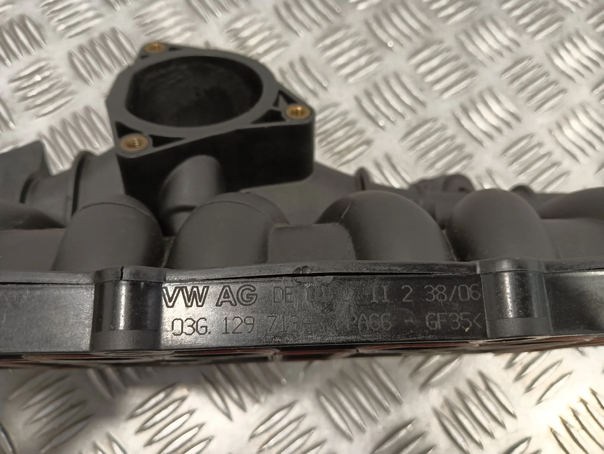 Colector Admision para Audi A3 (8P)