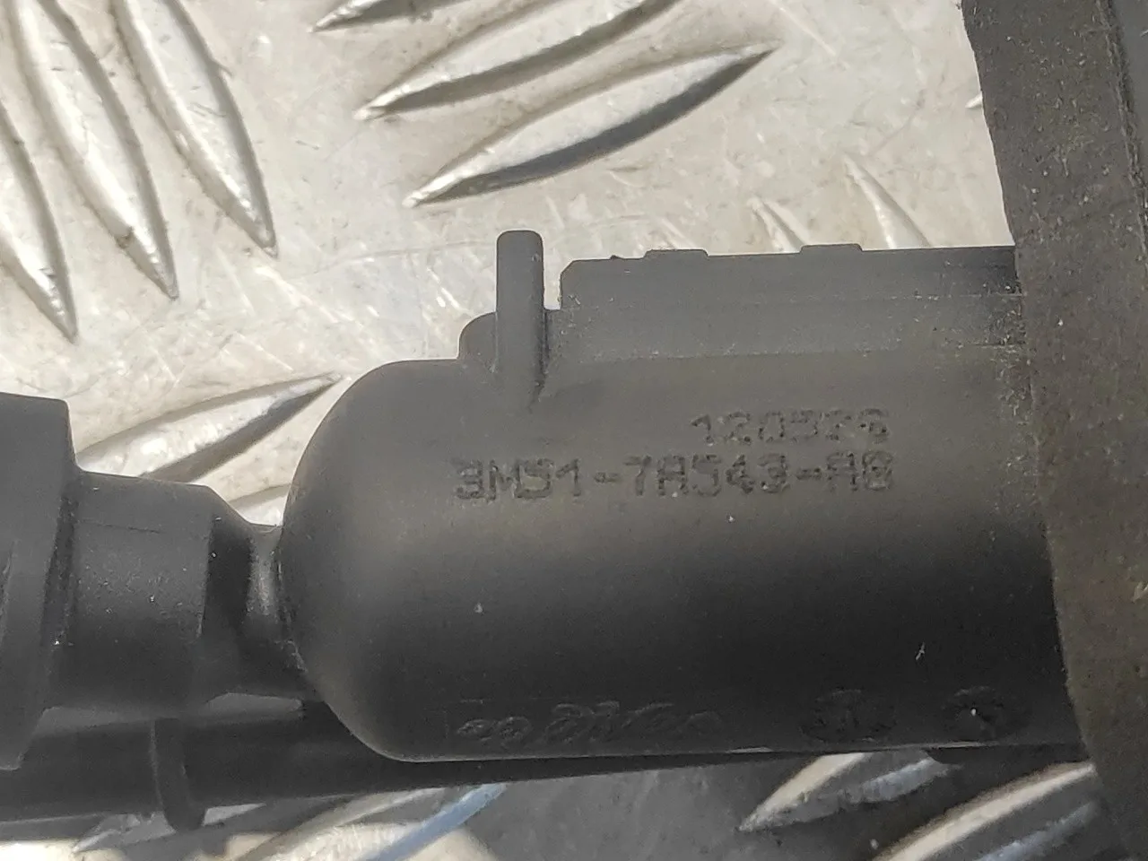 Bomba Embrague para Ford Focus Lim. (Cb8)