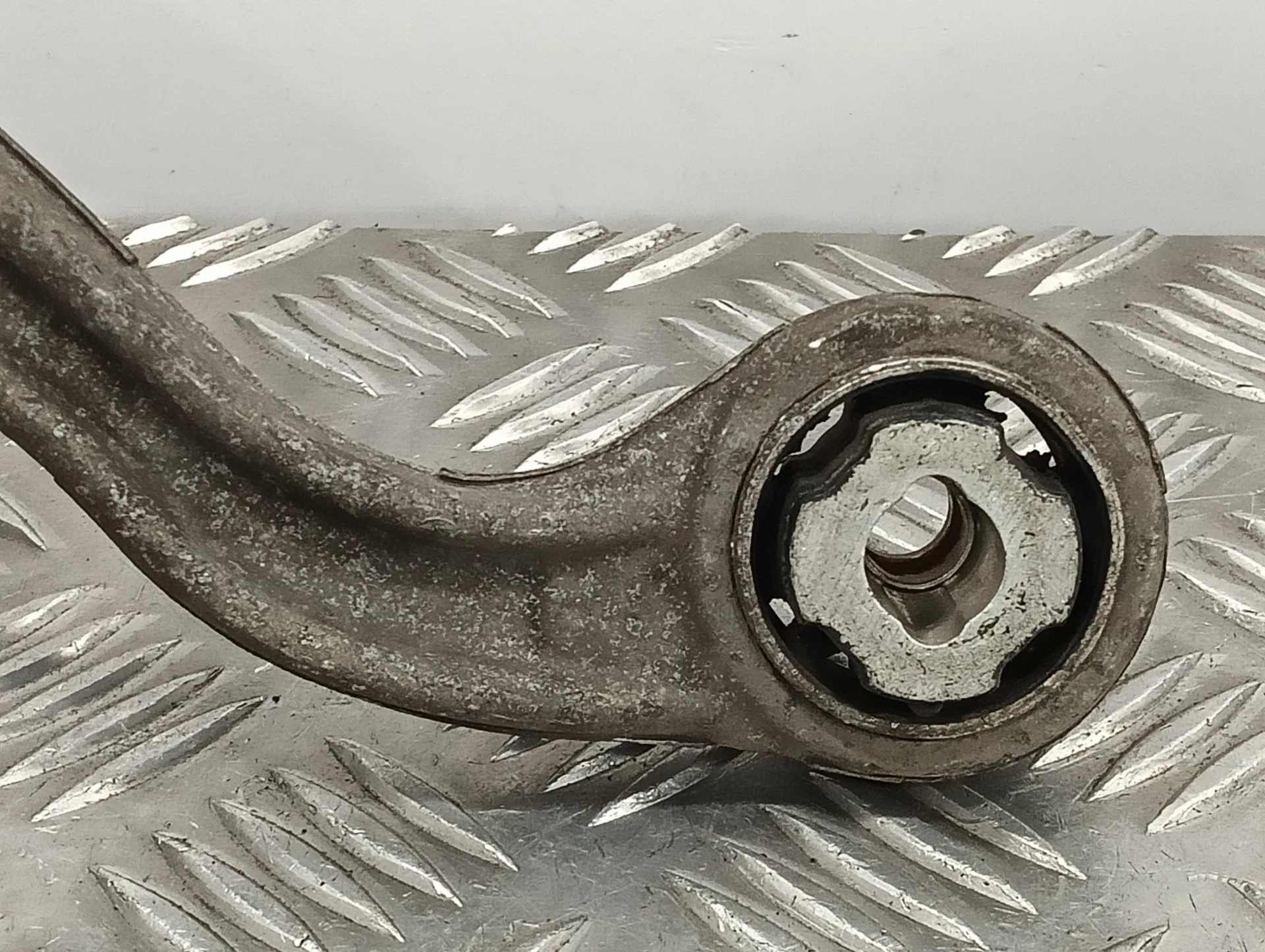 Brazo Suspension Inferior Trasero Derecho para Citroën C5 Berlina