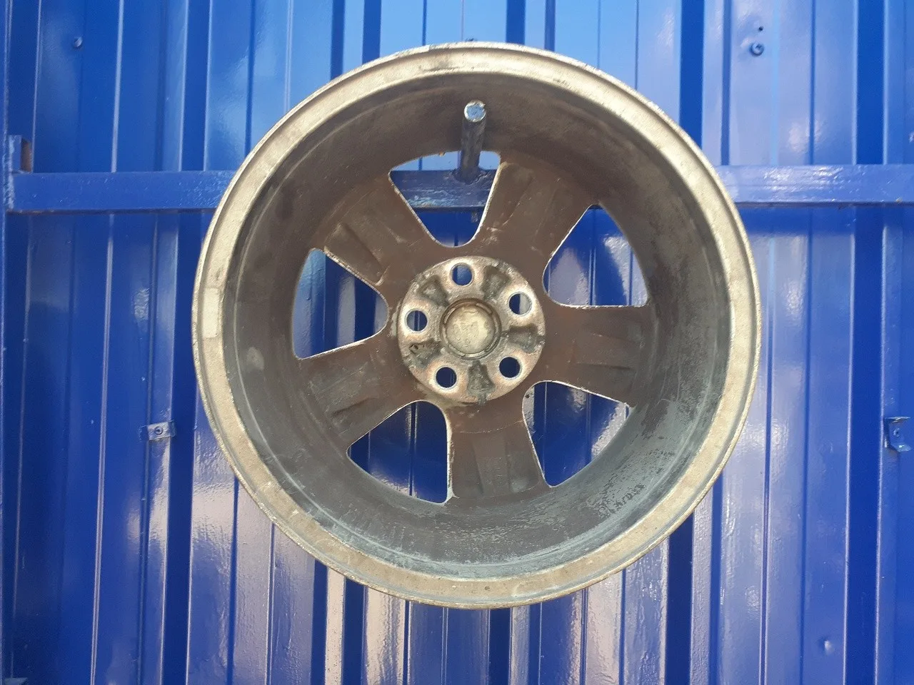 Llanta para Ford Focus Berlina (Cap)