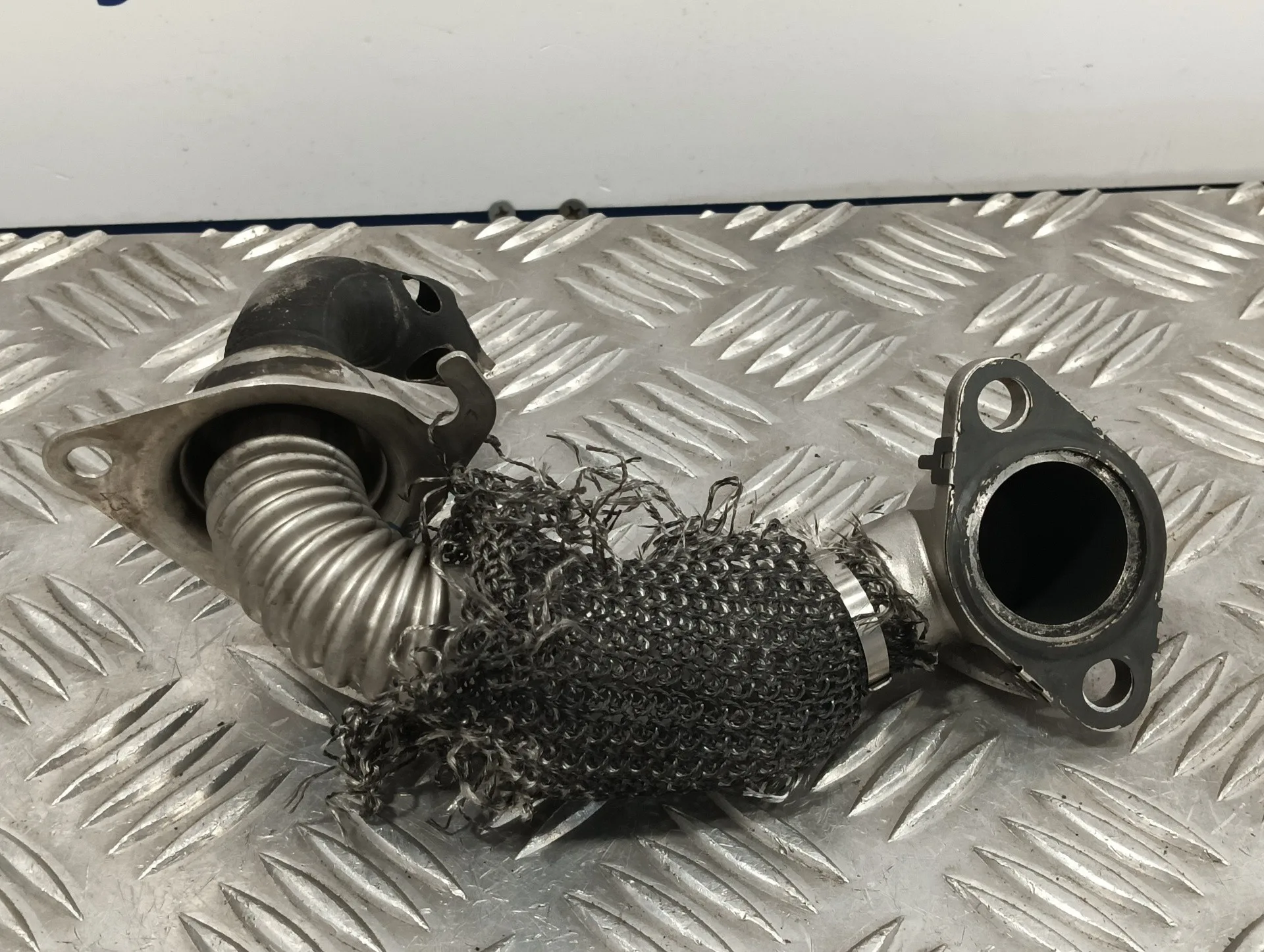 Tubo Egr para Opel Combo D