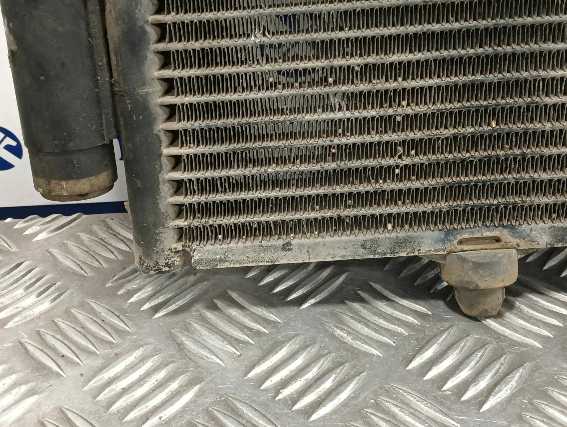 Condensador / Radiador Aire Acondicionado para Mitsubishi Montero (V60/V70)